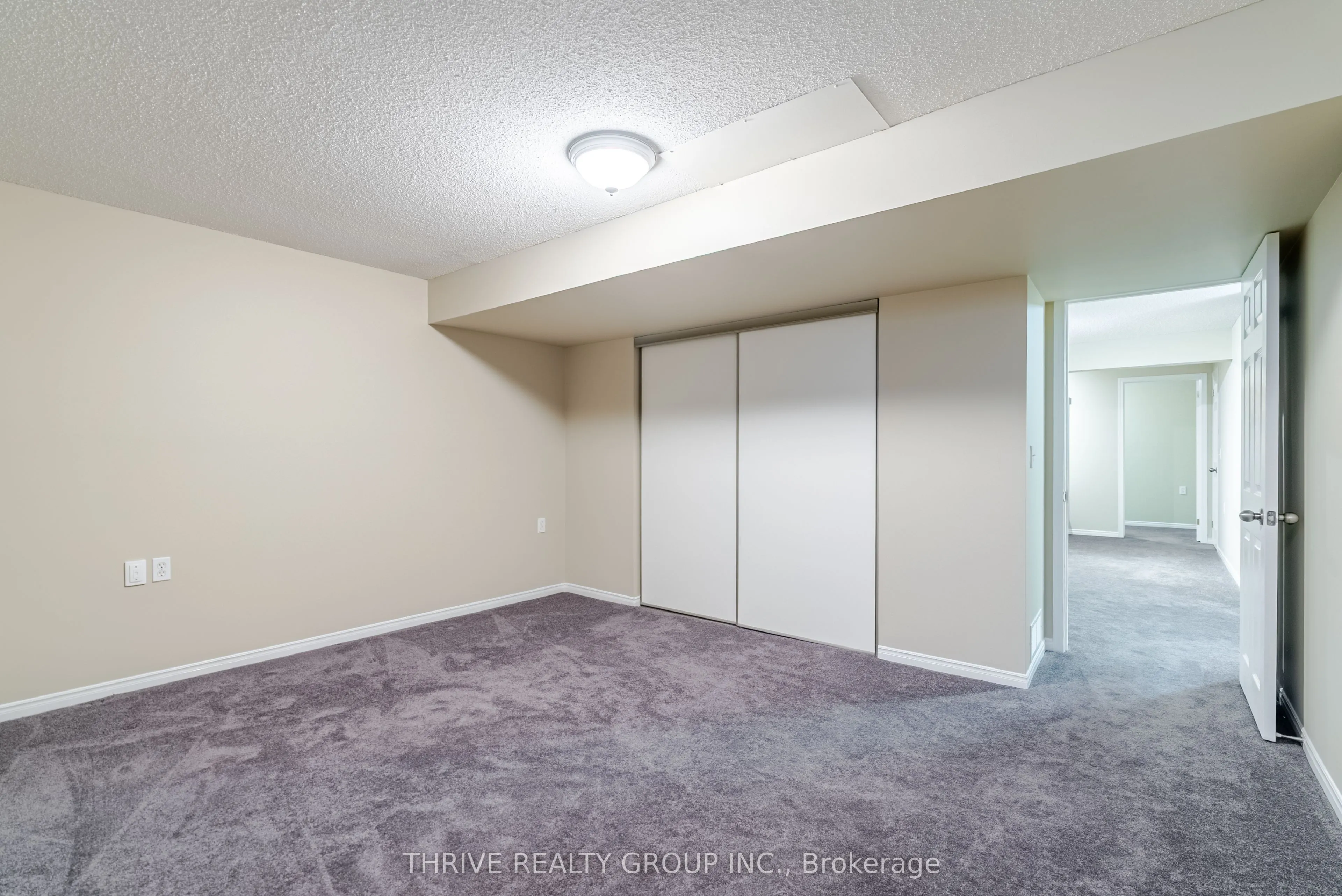 875 Thistledown Way, #15