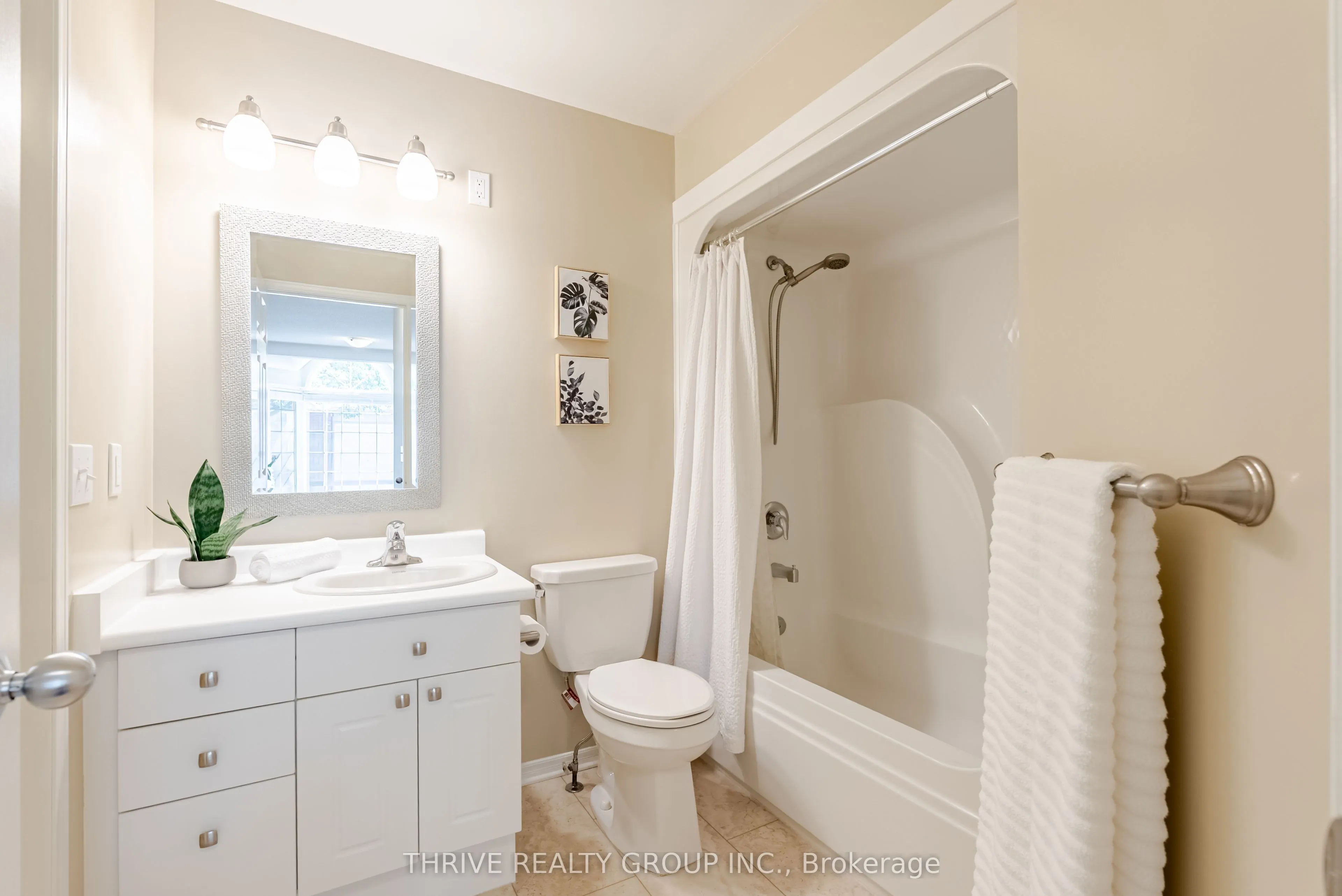 875 Thistledown Way, #15