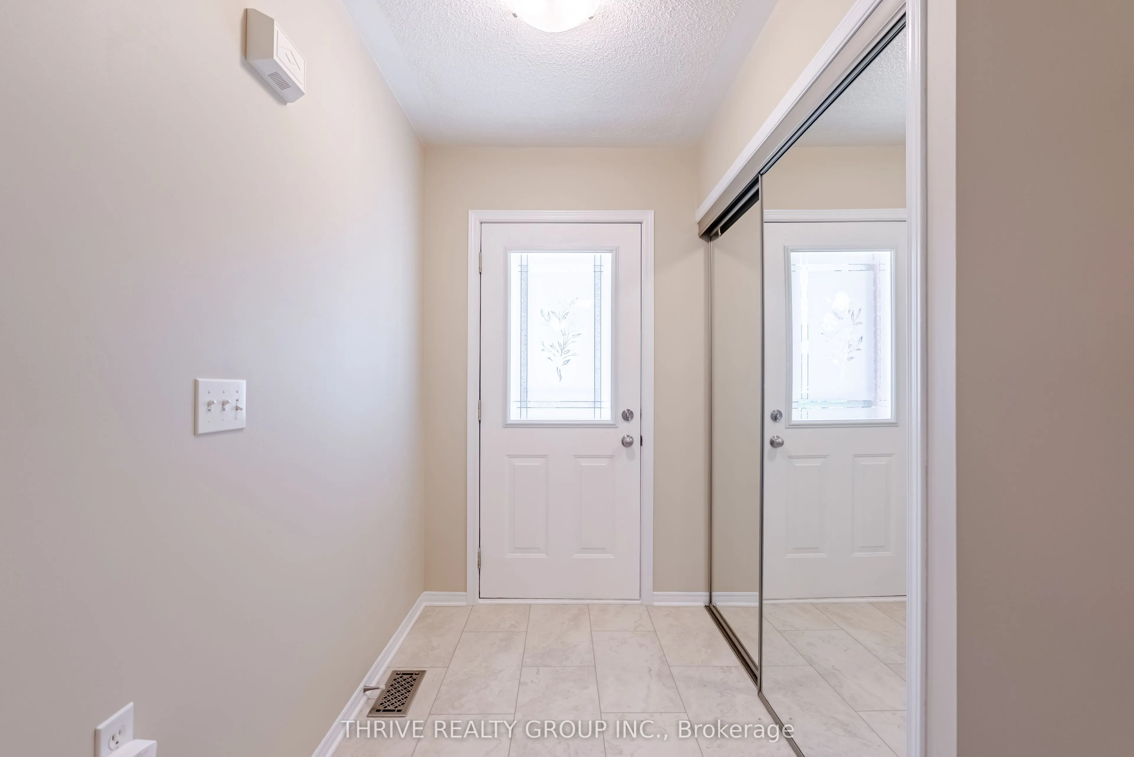 875 Thistledown Way, #15