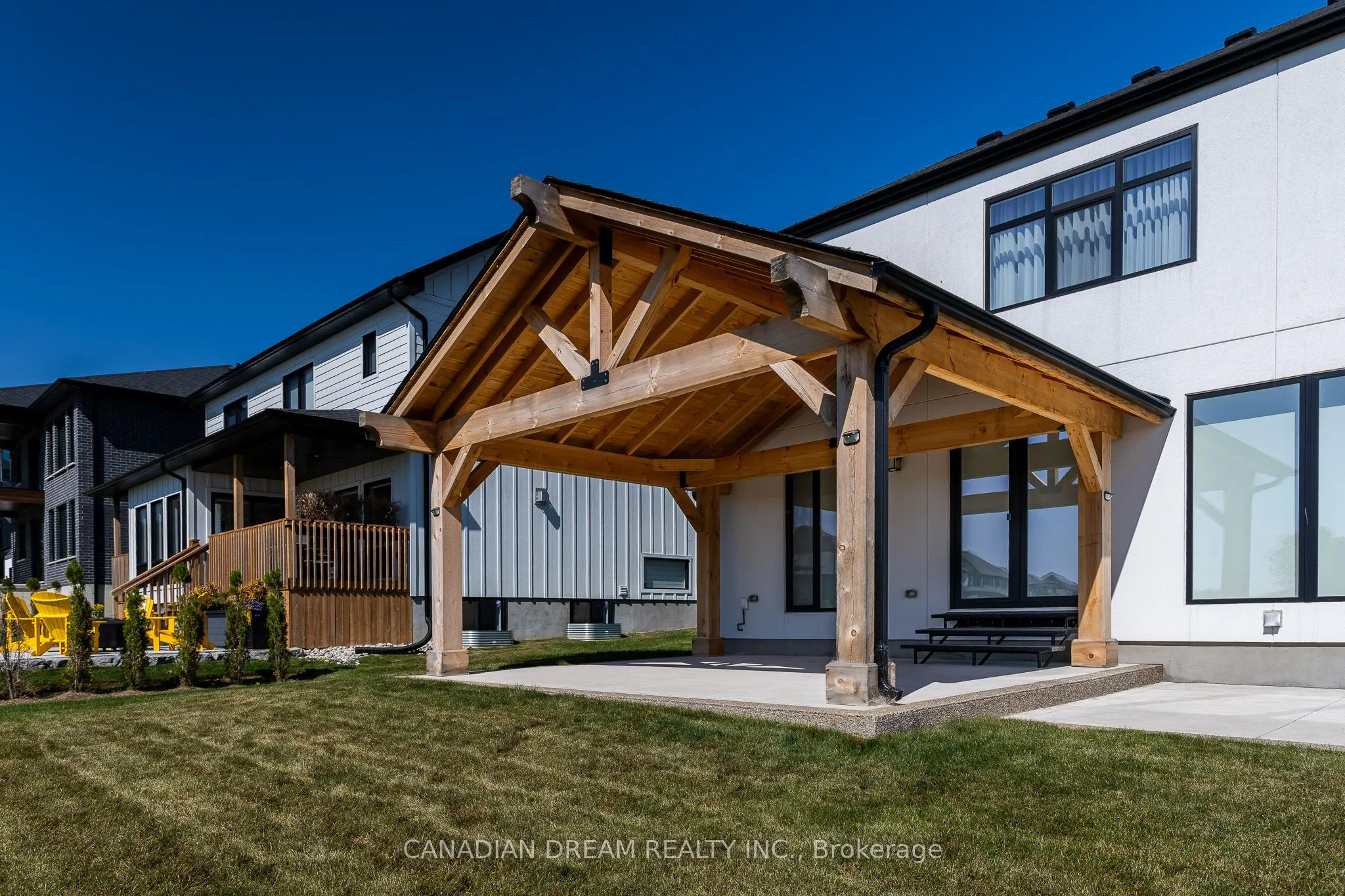77 Crestview Drive