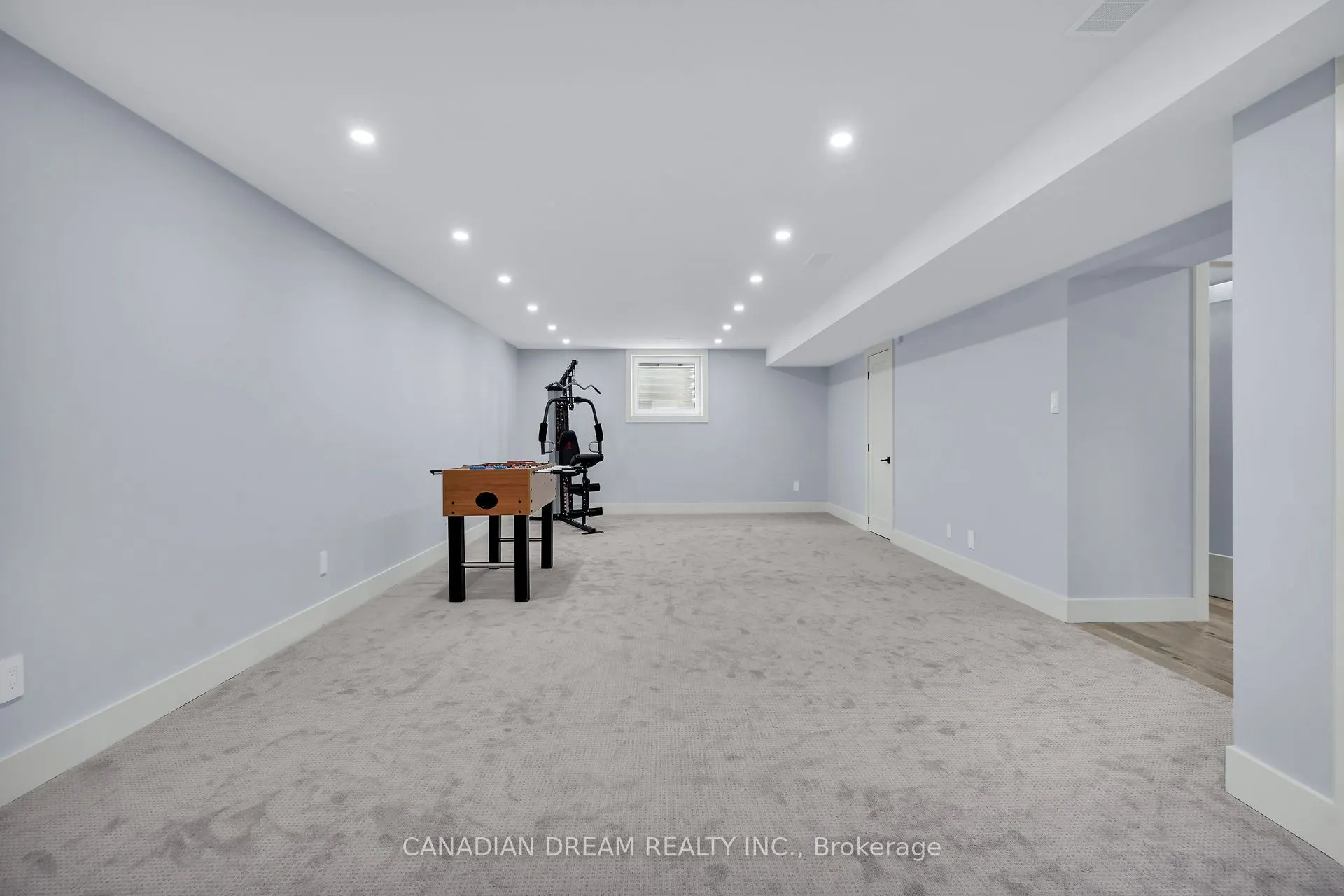 77 Crestview Drive