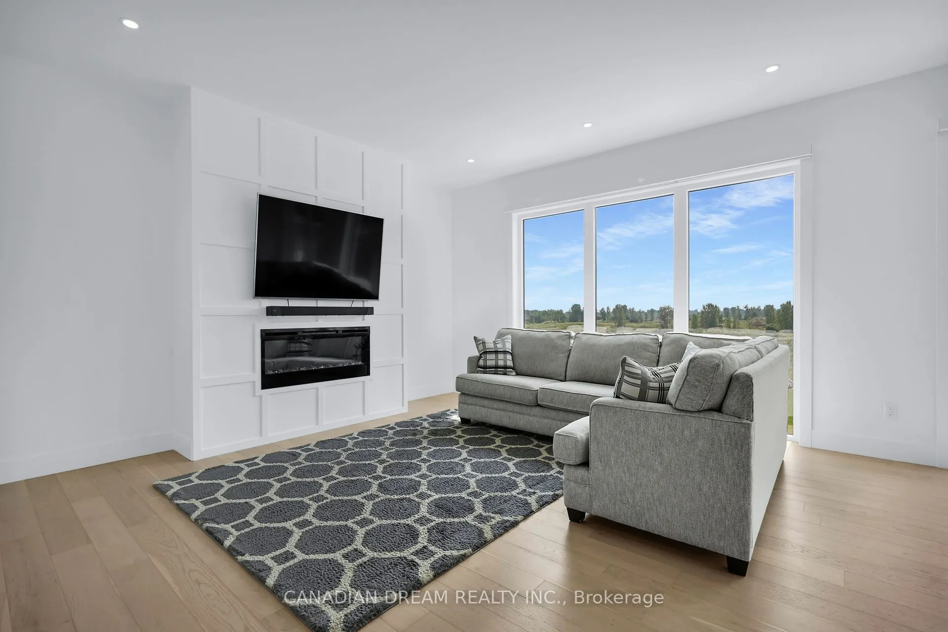 77 Crestview Drive