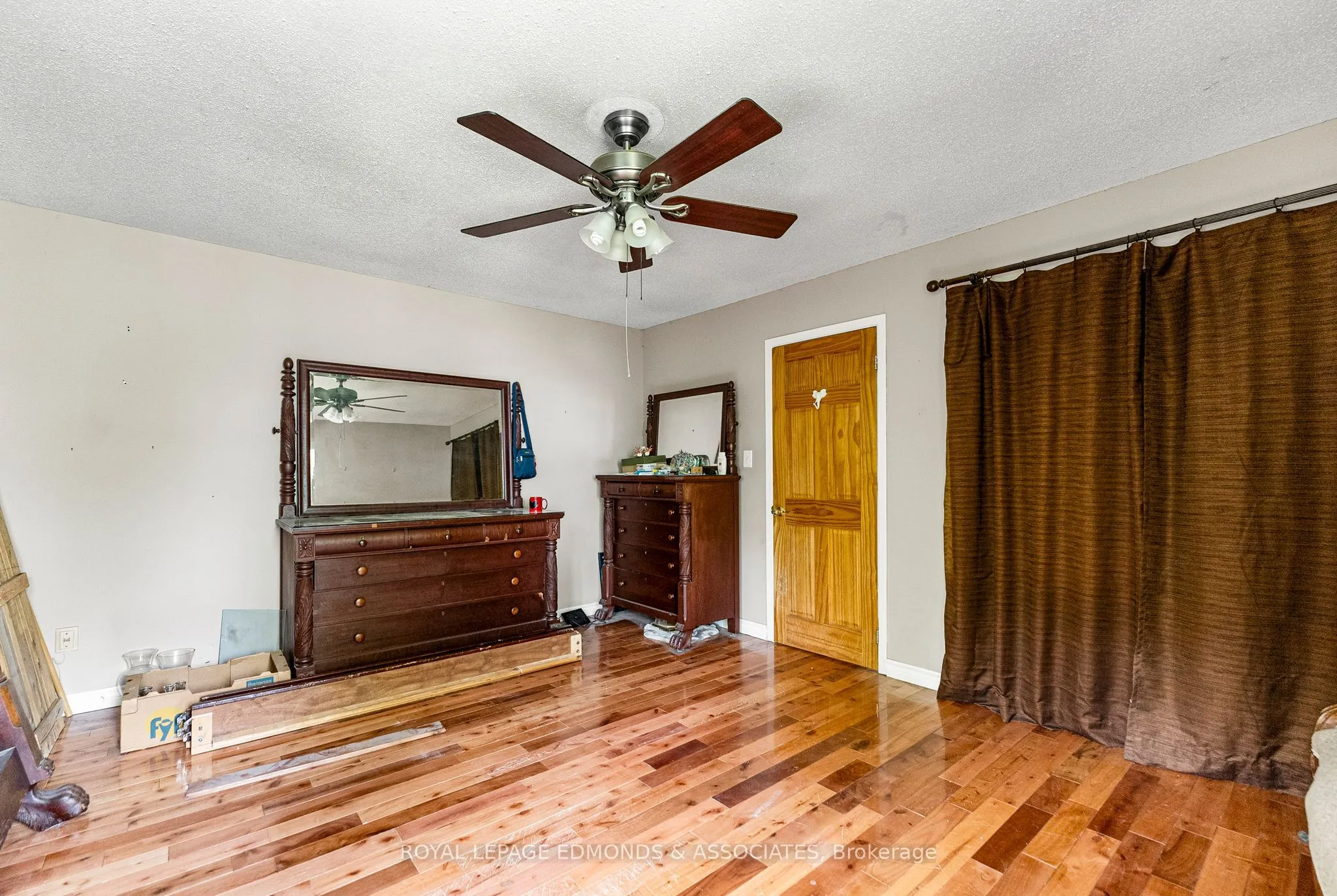 1095 MOUNTAINVIEW Drive