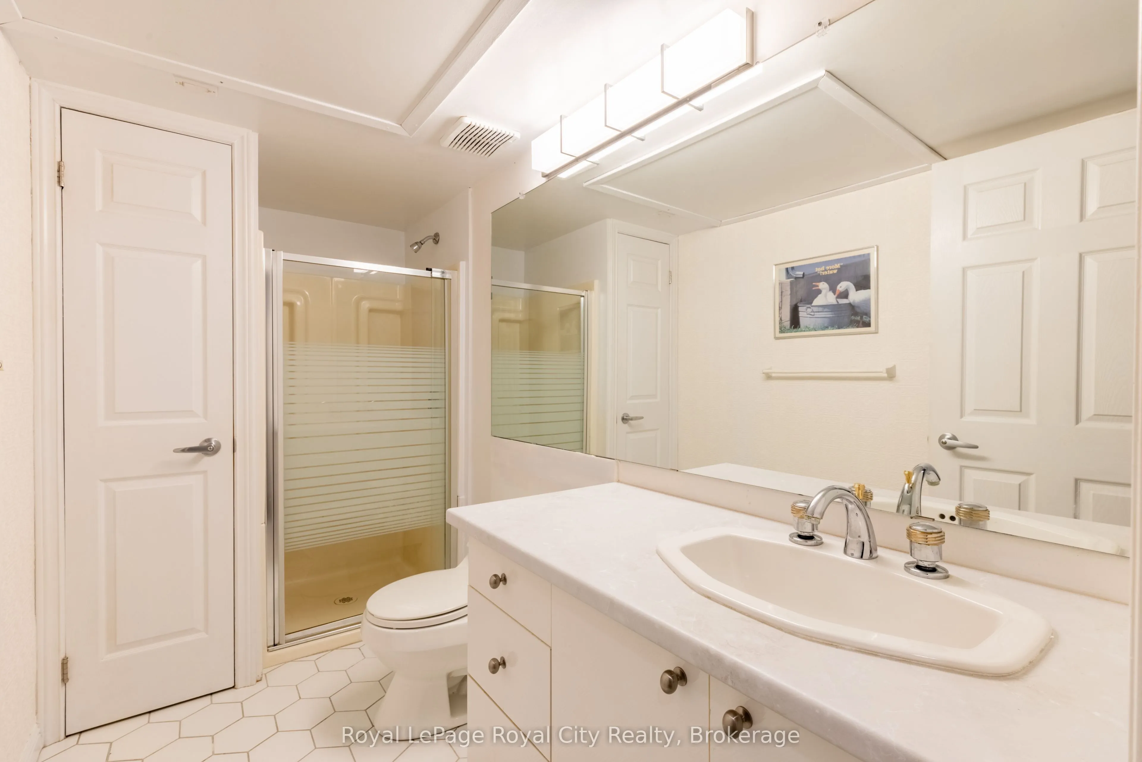 57 Suffolk Street W, #101