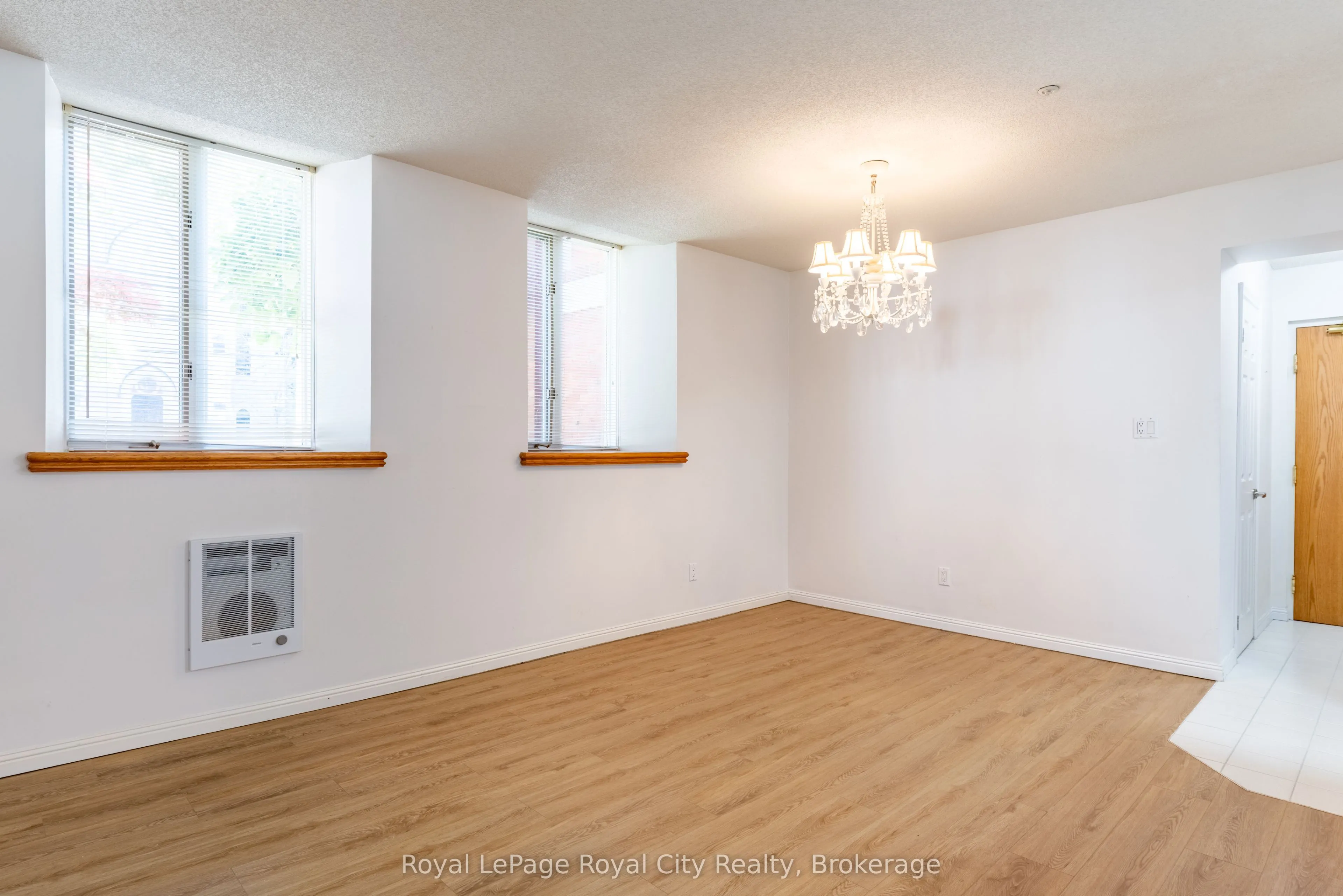 57 Suffolk Street W, #101