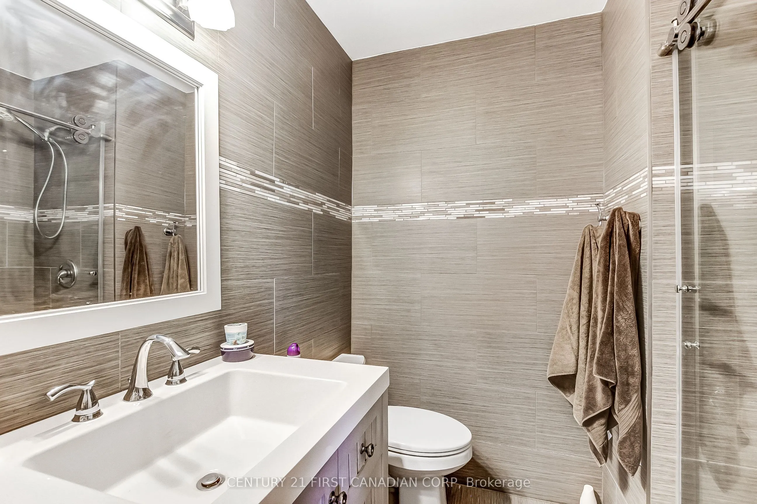 700 Osgoode Drive, #102