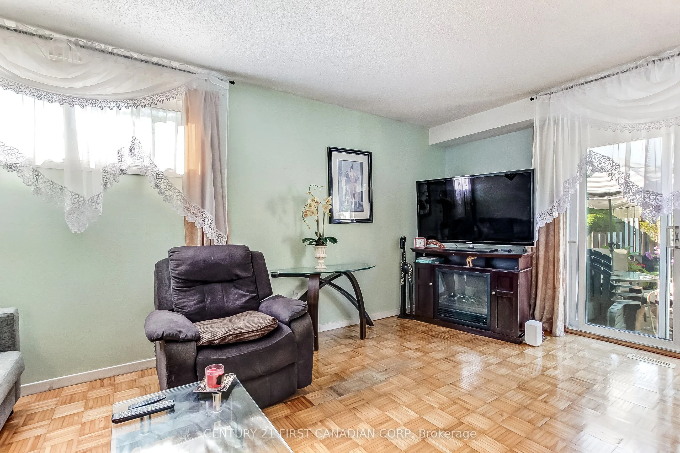 700 Osgoode Drive, #102
