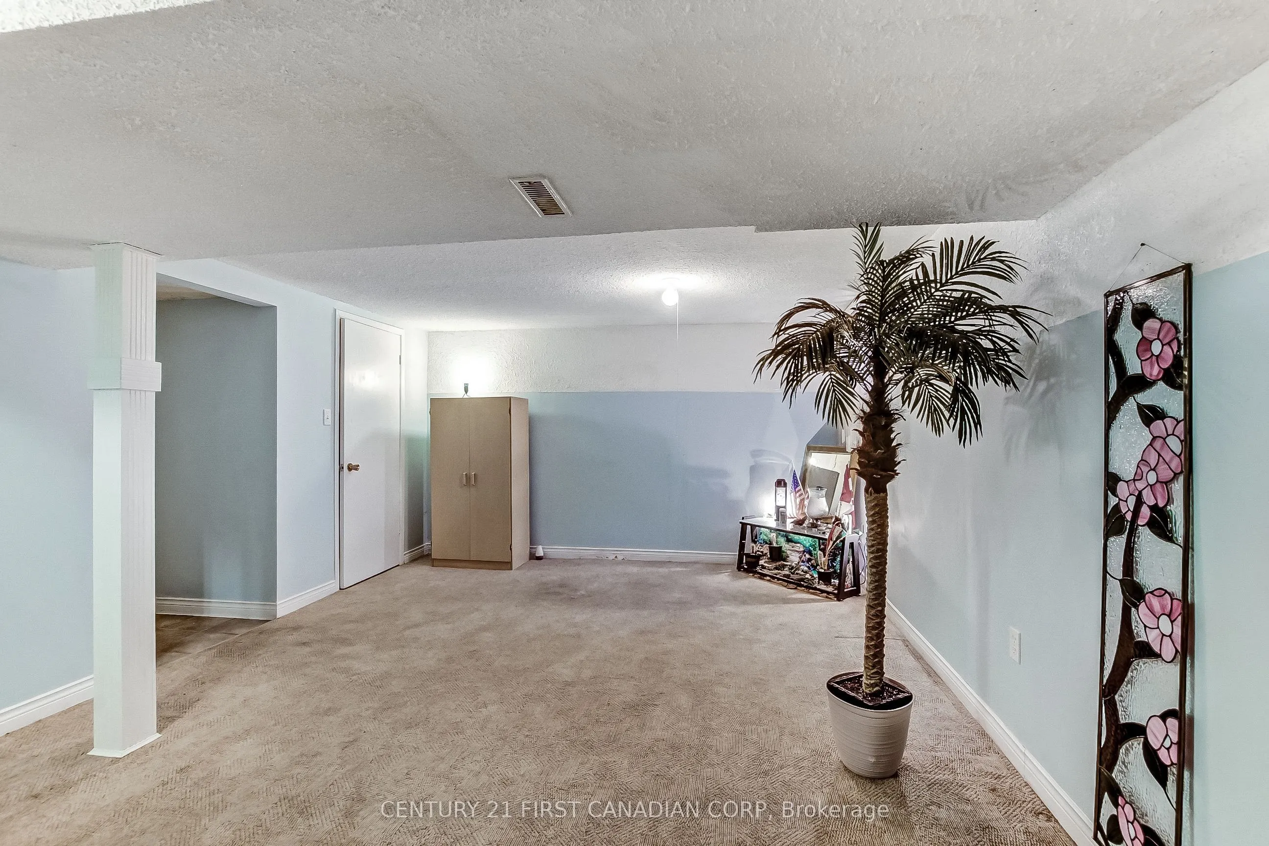 700 Osgoode Drive, #102