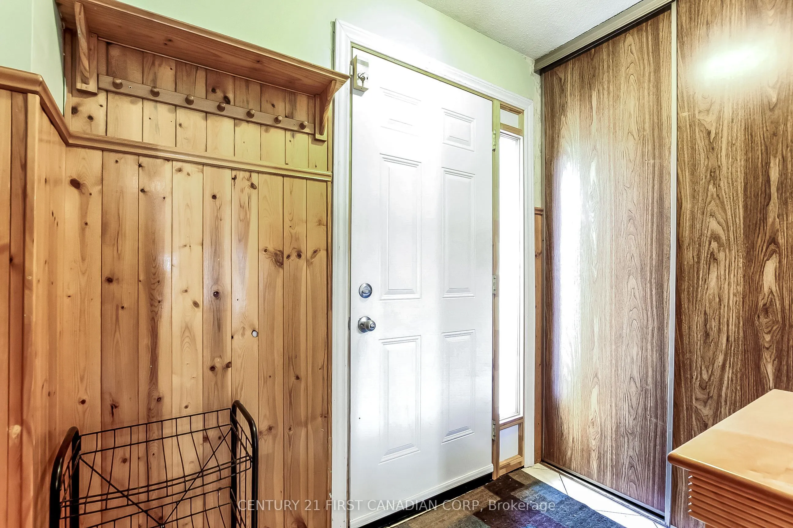 700 Osgoode Drive, #102
