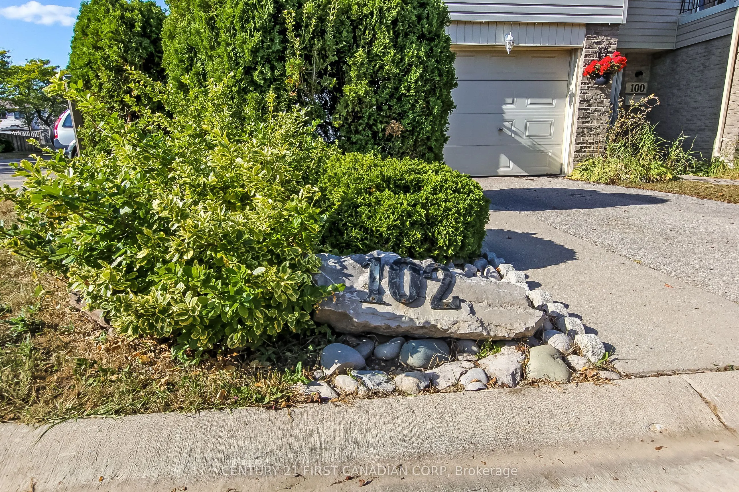 700 Osgoode Drive, #102