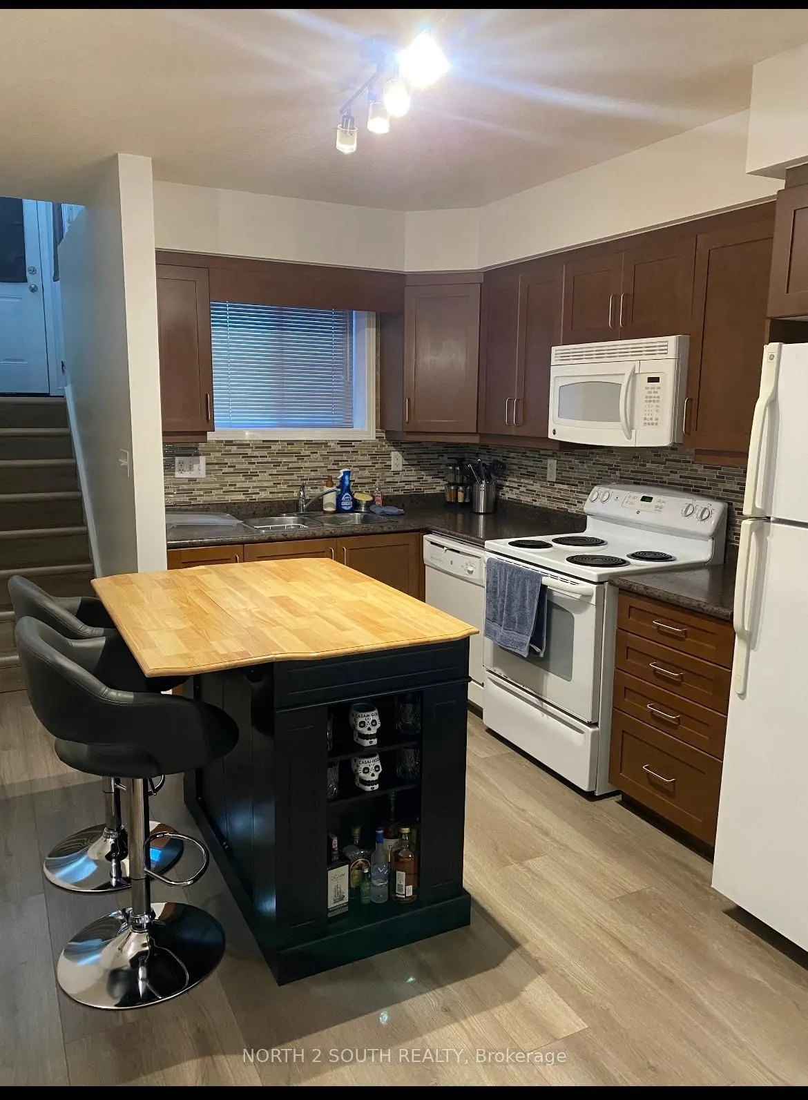 240 Westmeadow Drive, #15A