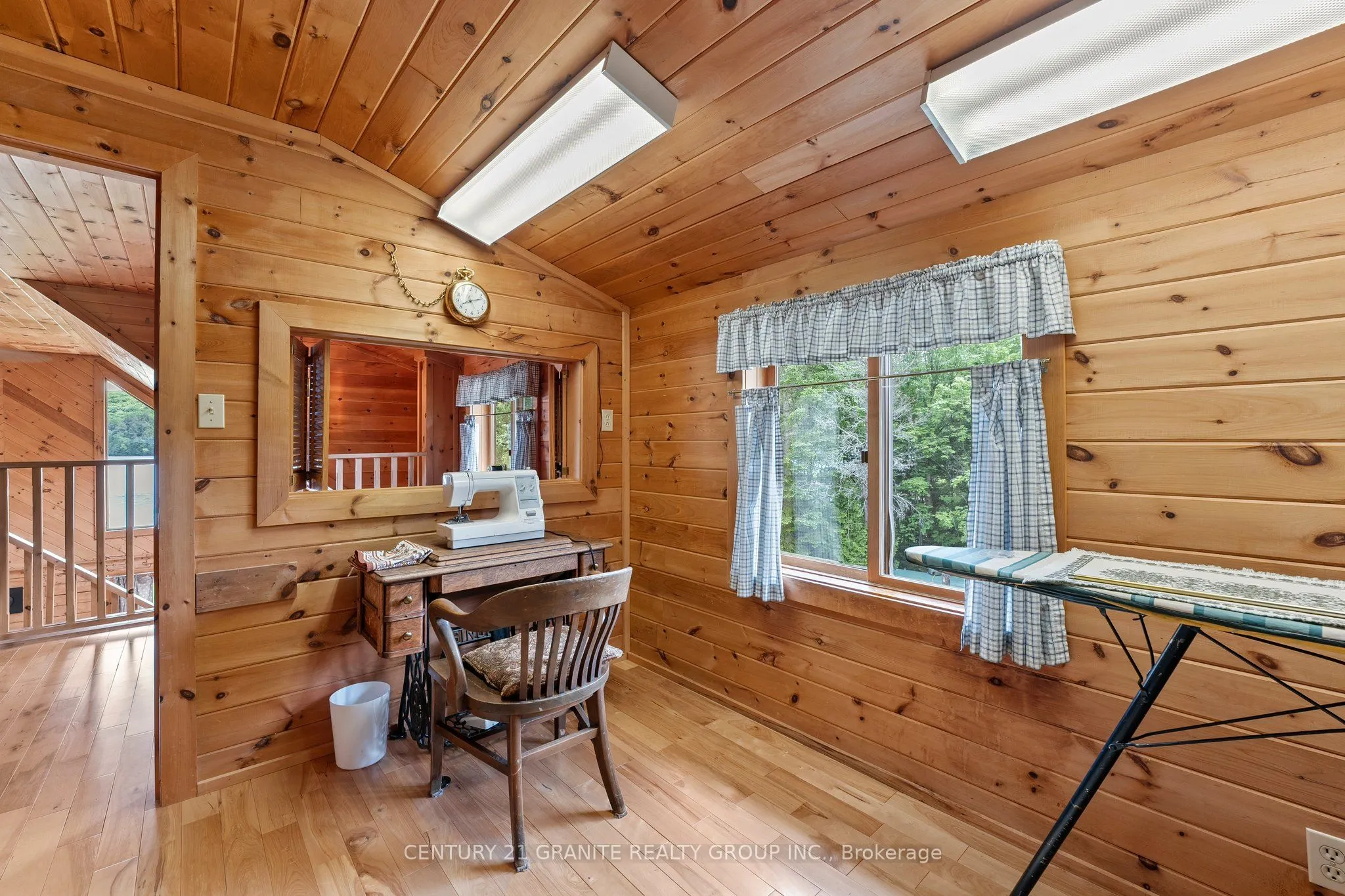 1231/1233 Hagen Road