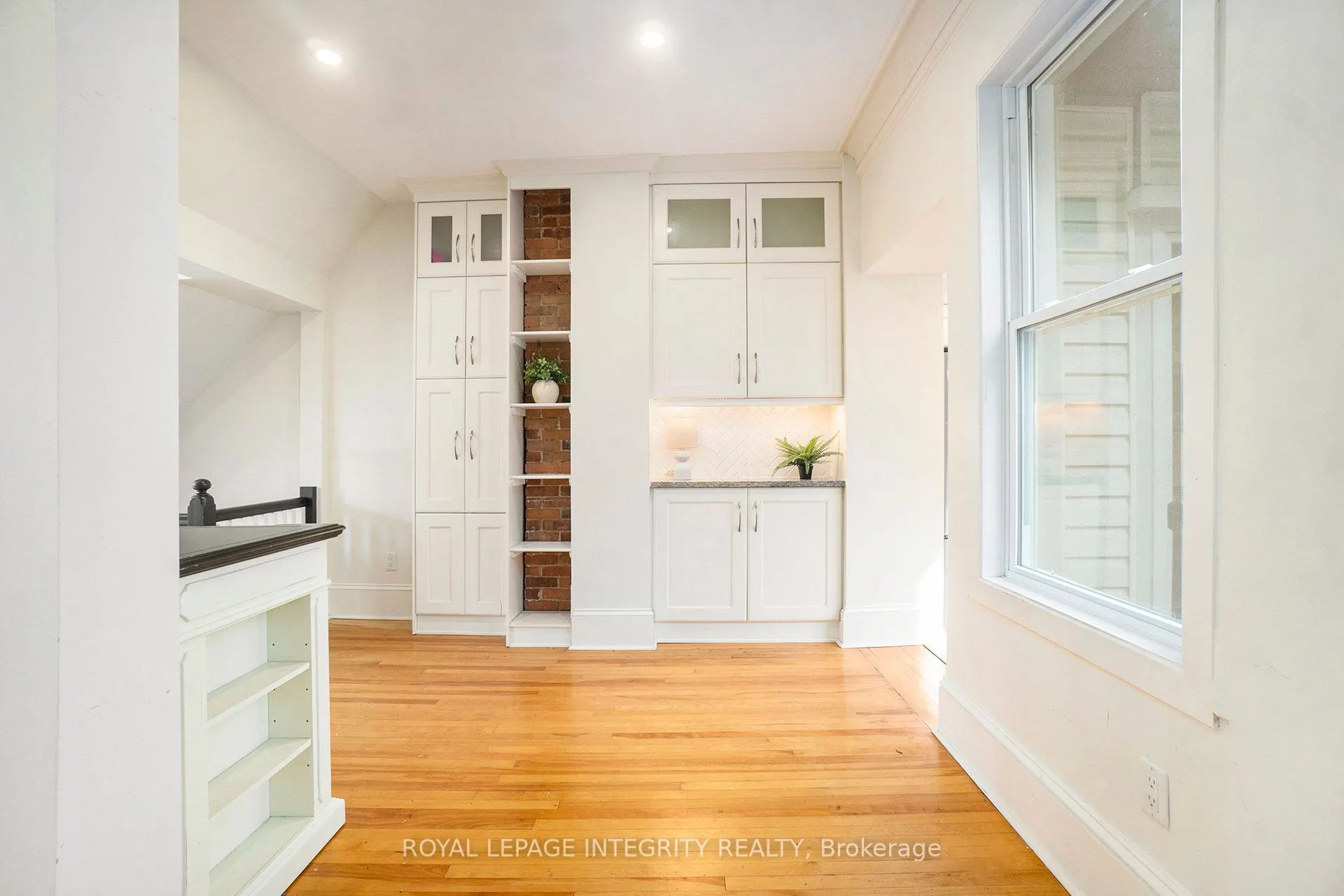115 Springhurst Avenue