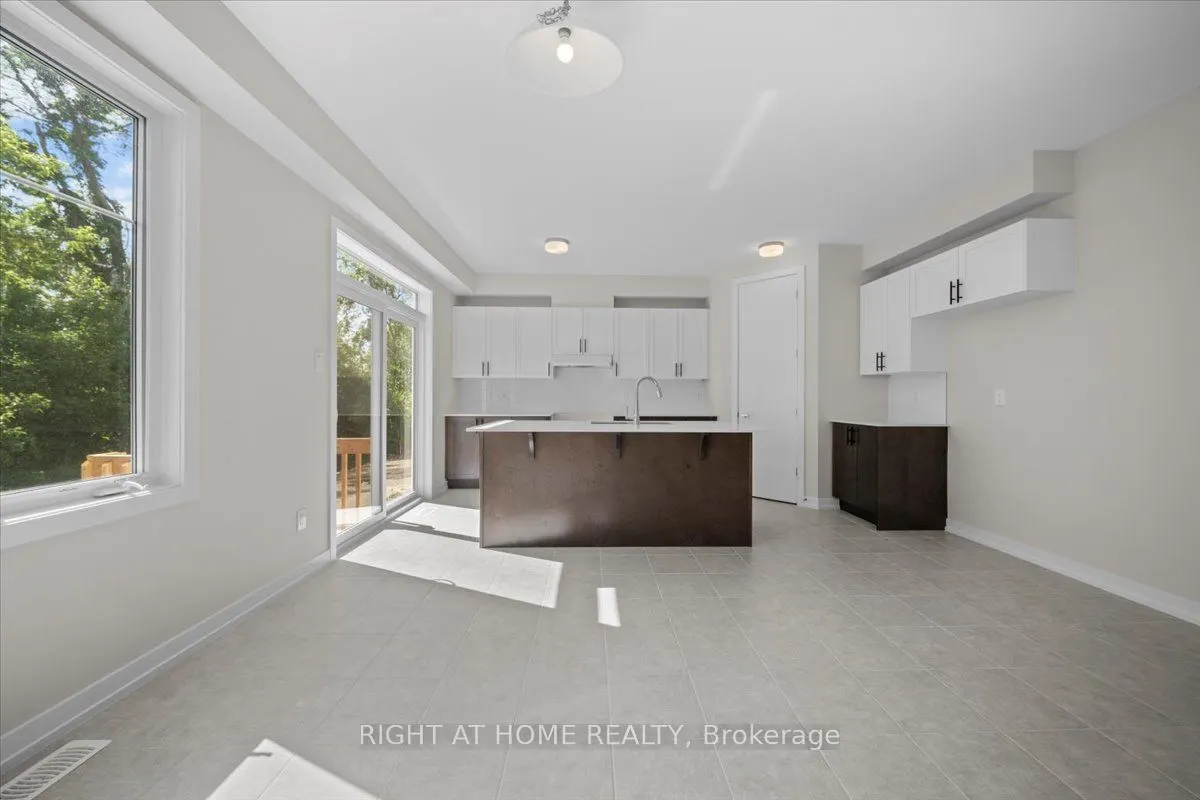 91 HACKAMORE Crescent