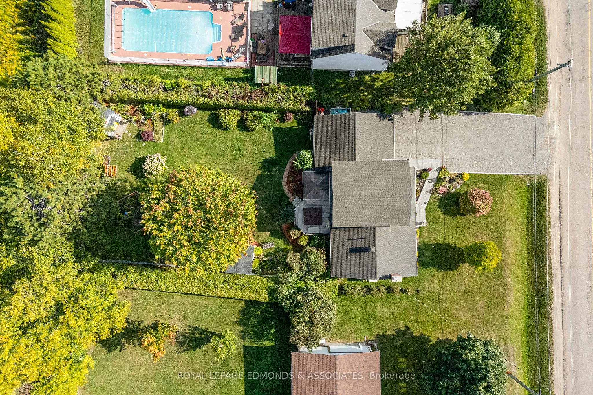 24 Robinson Lane
