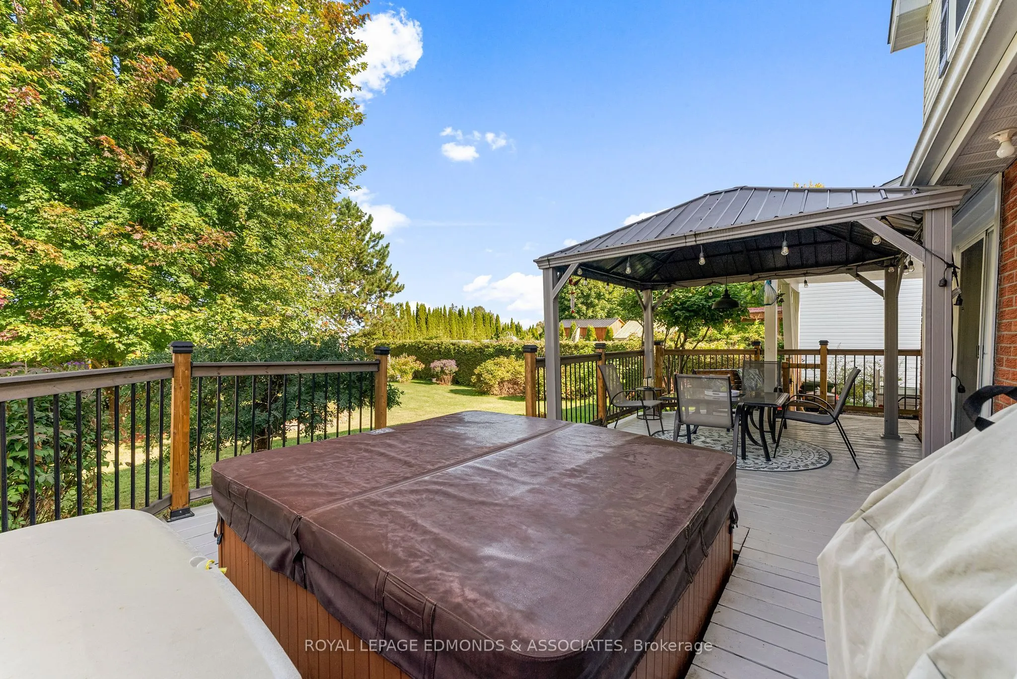 24 Robinson Lane