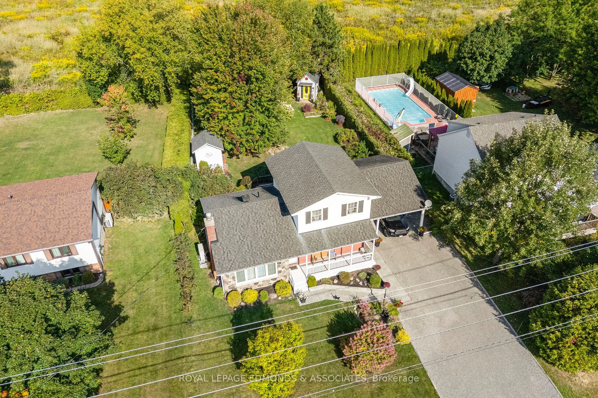 24 Robinson Lane