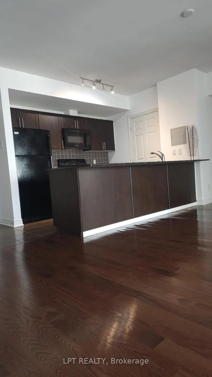 234 Rideau Street, #1905