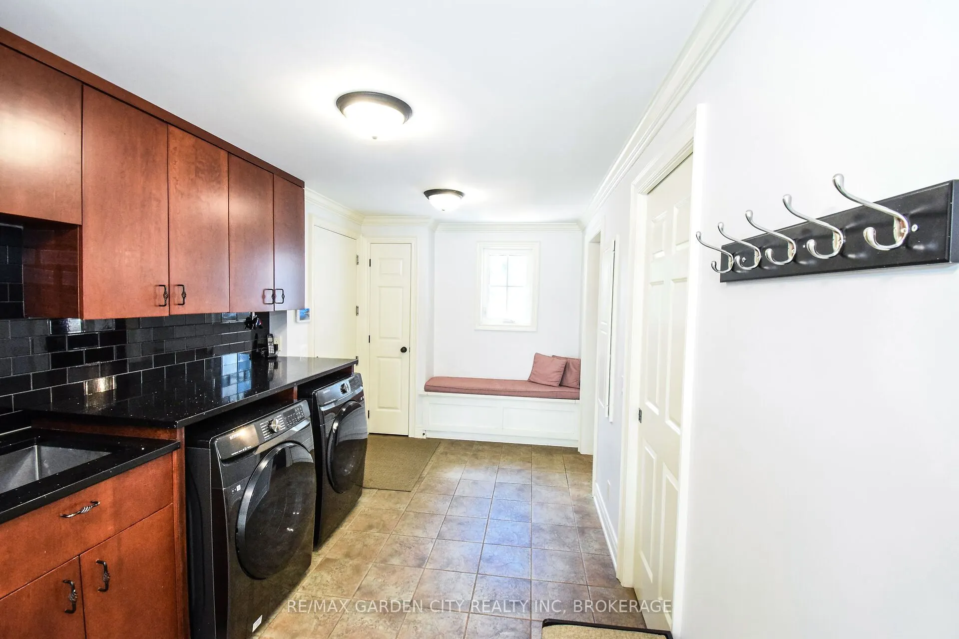 273 Canboro Road