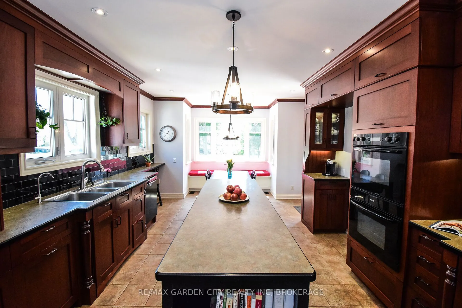 273 Canboro Road