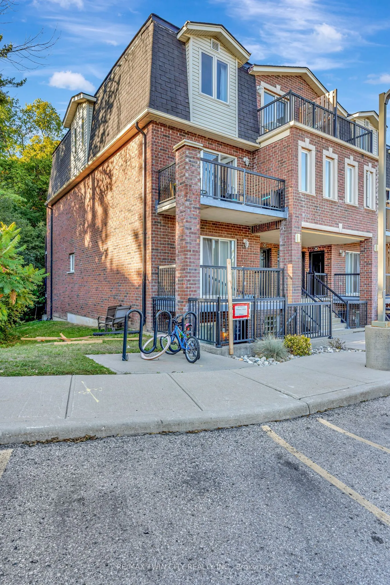 45 Cedarhill Crescent, #1D