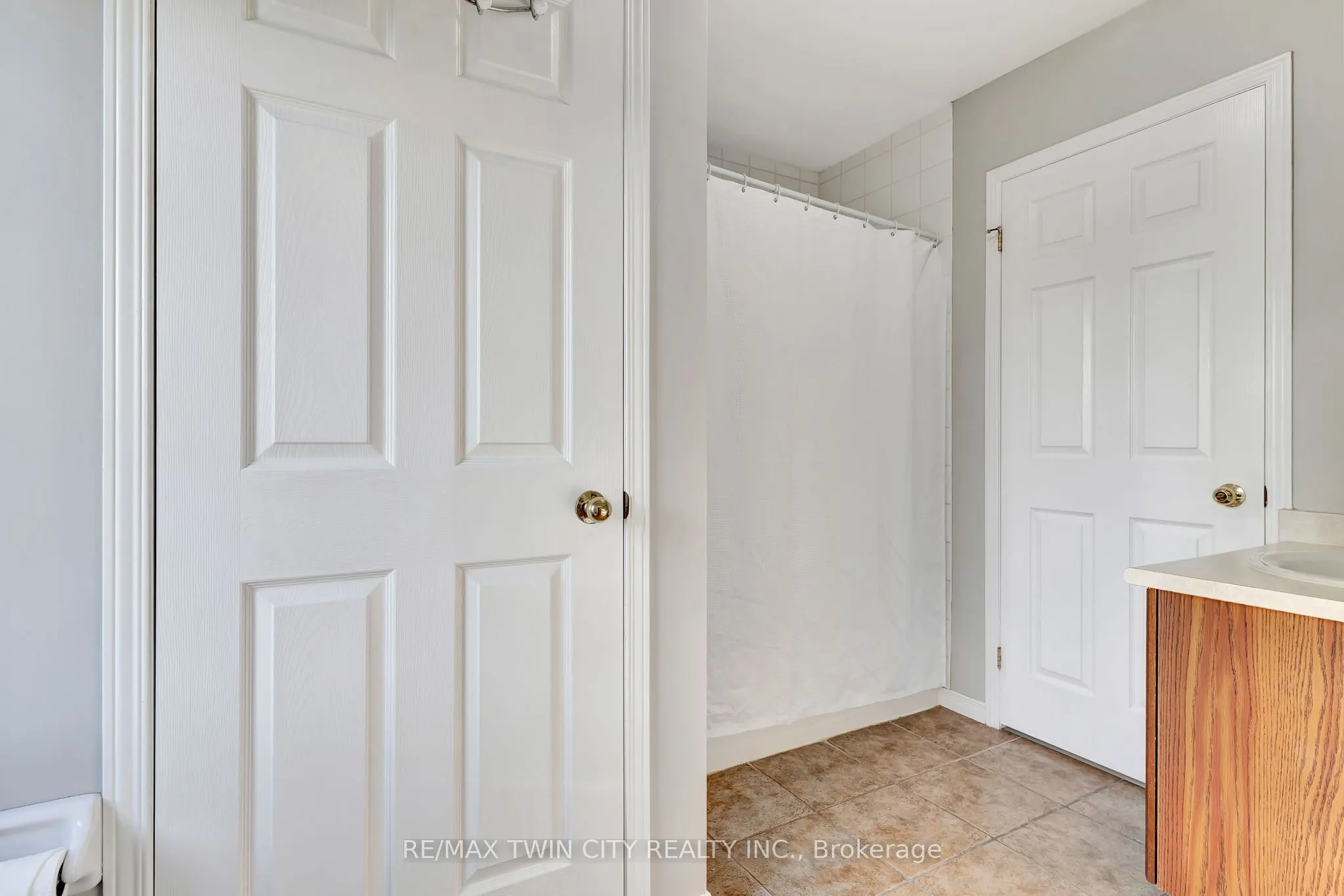 45 Cedarhill Crescent, #1D