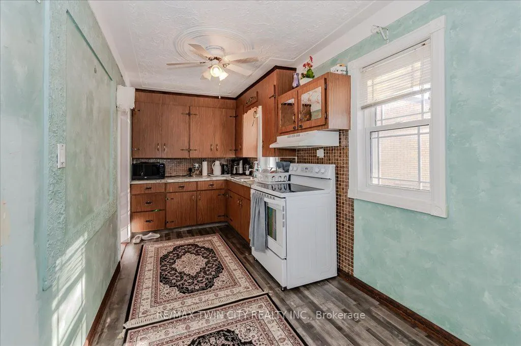 478 Greenfield Avenue