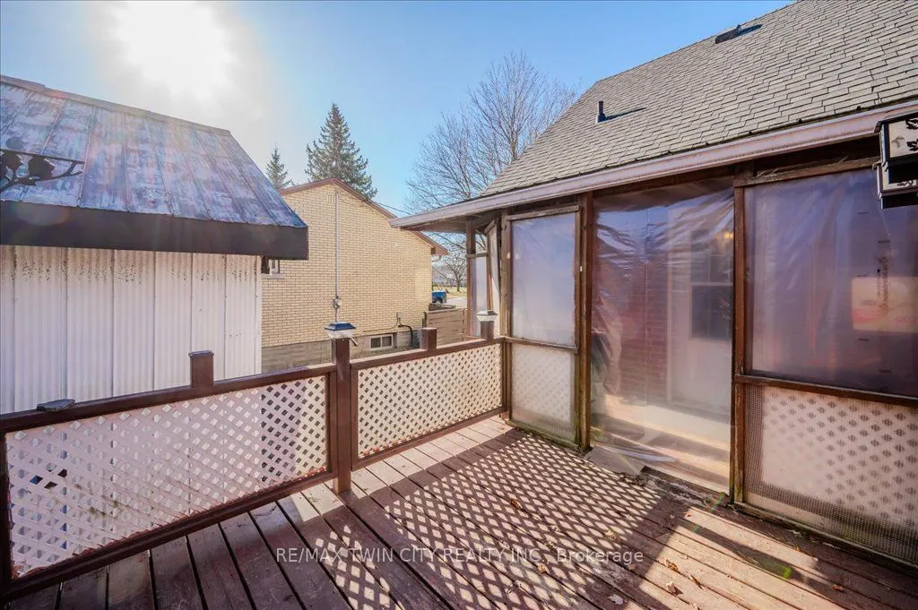 478 Greenfield Avenue