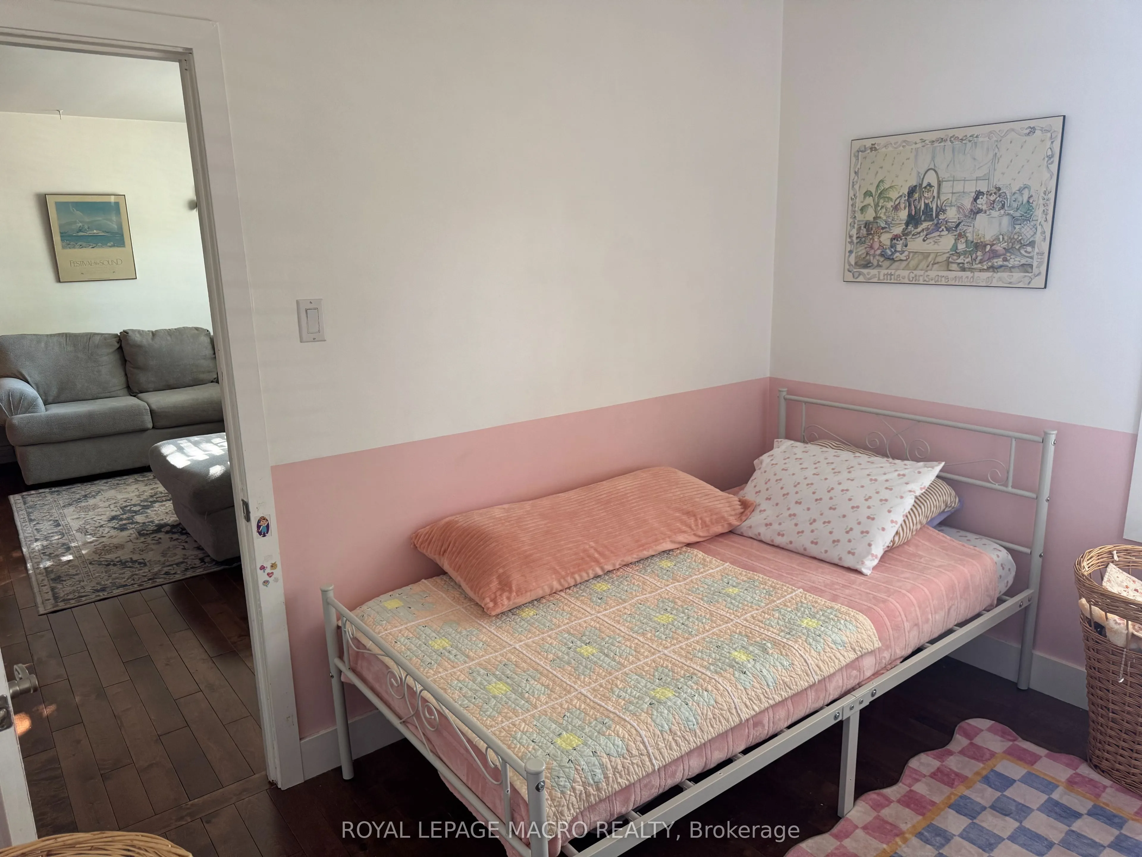 28 Longfellow Avenue