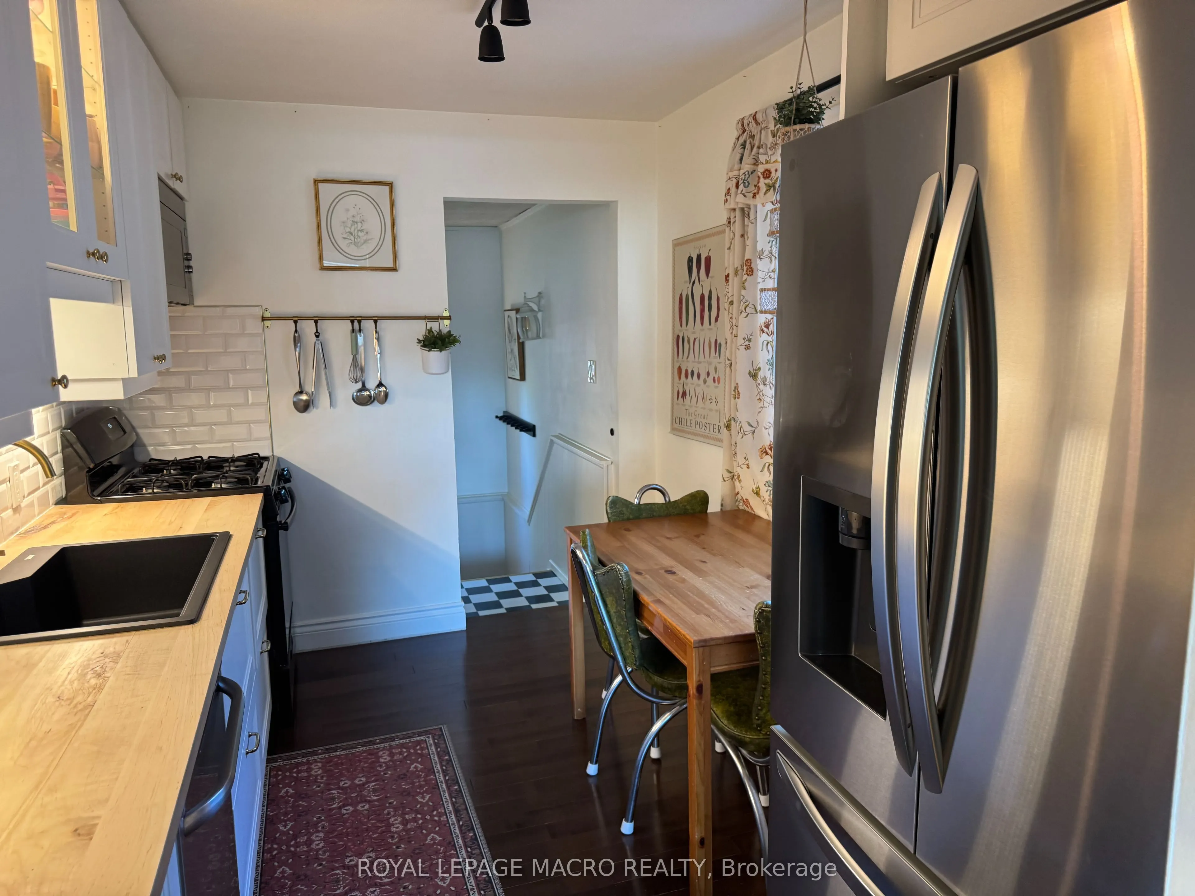 28 Longfellow Avenue
