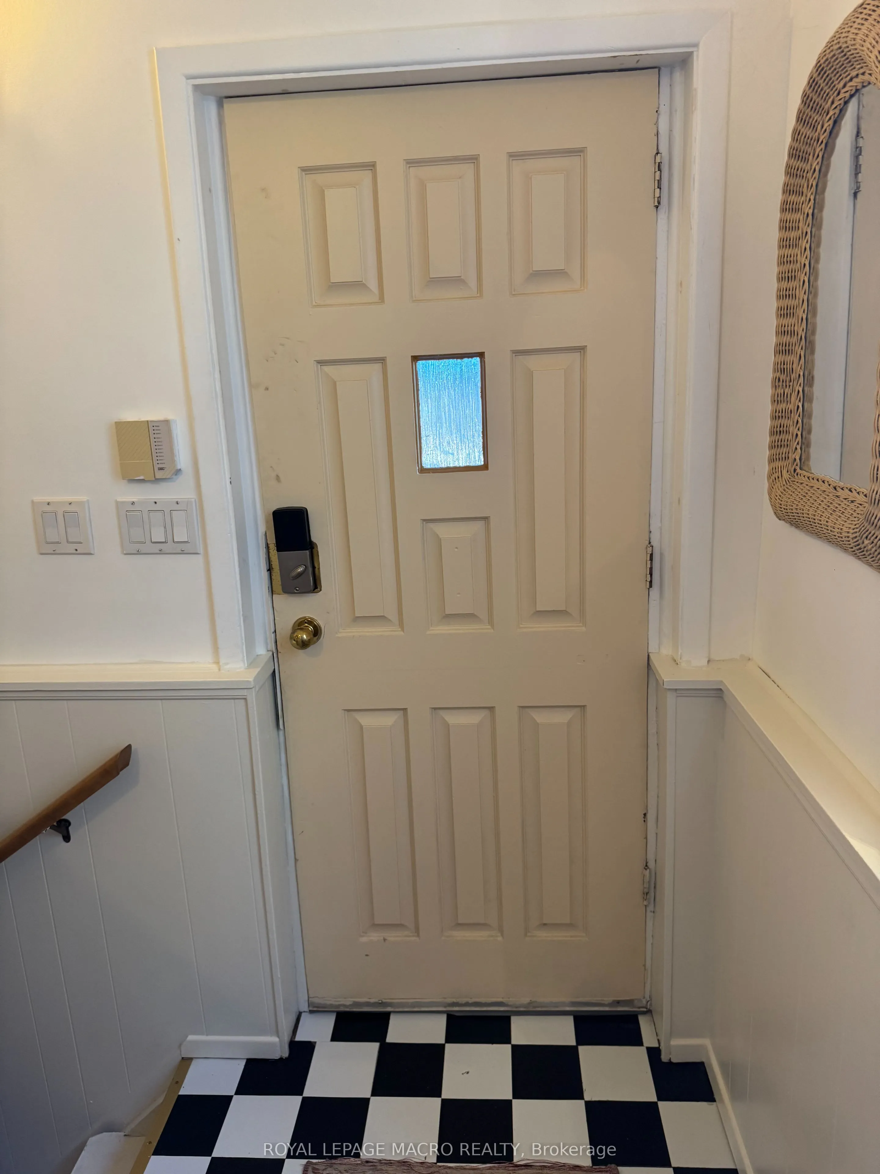 28 Longfellow Avenue