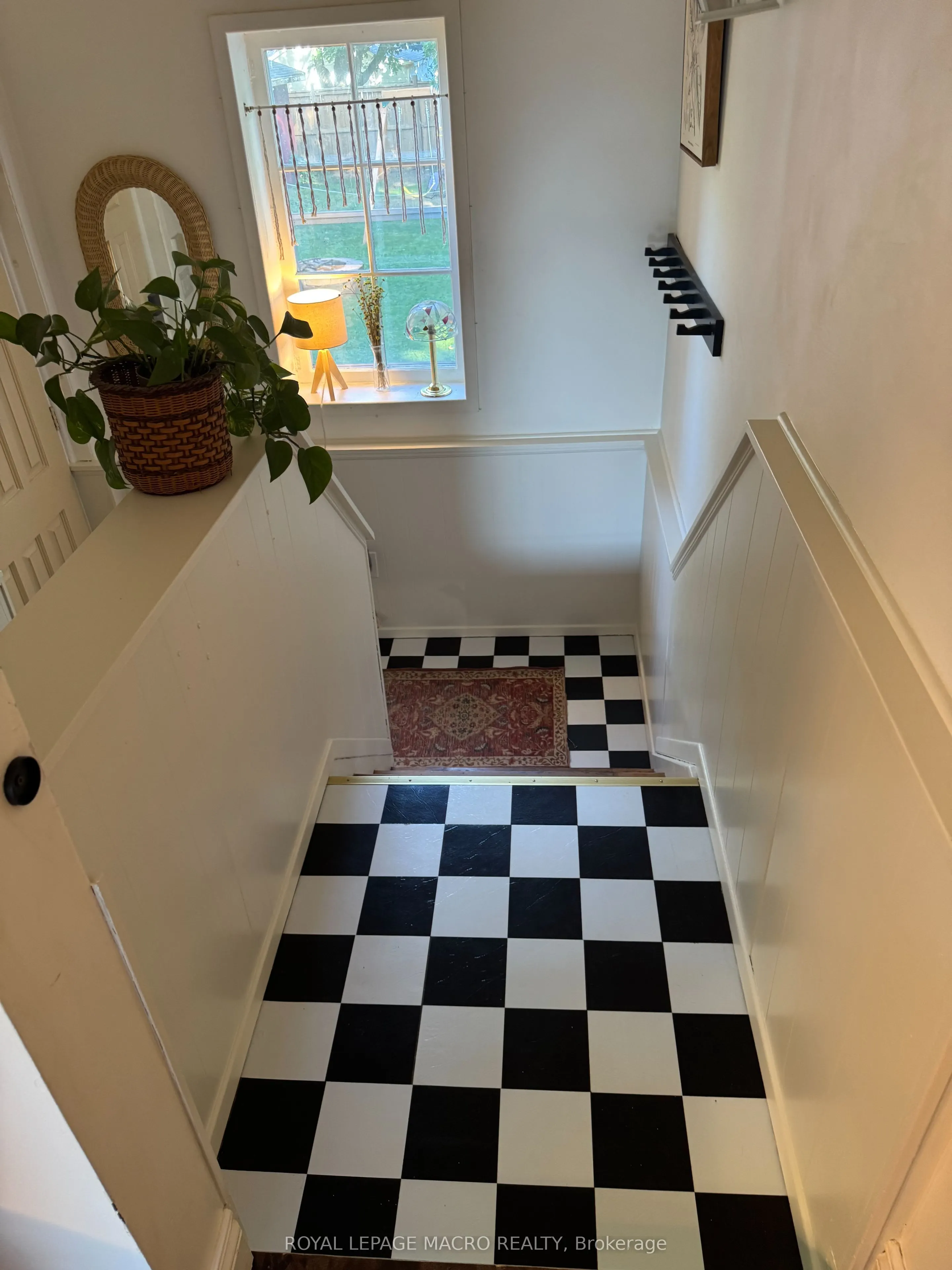 28 Longfellow Avenue