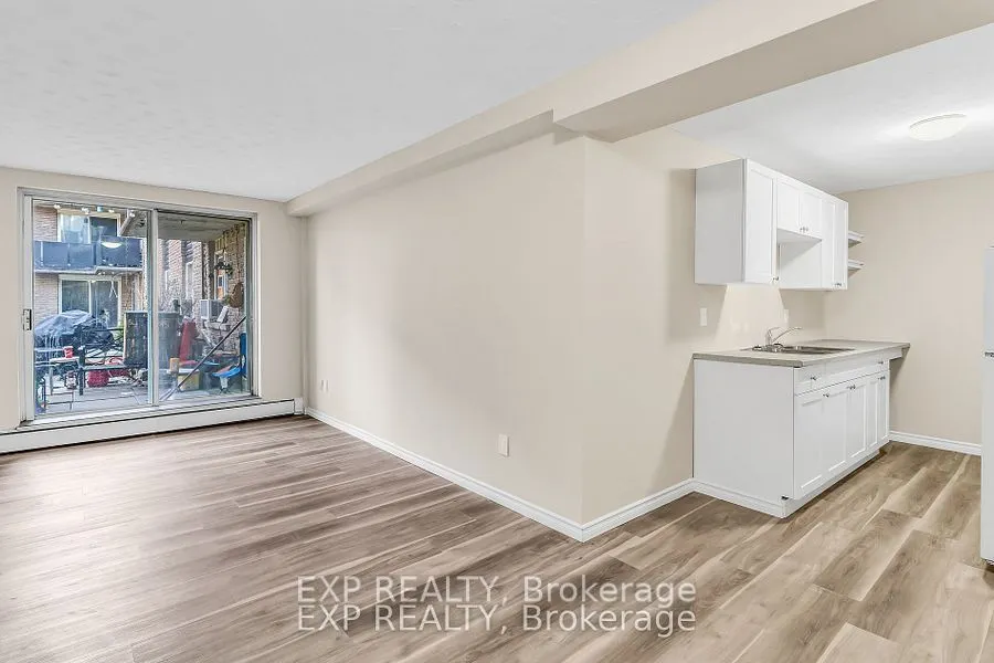 601 Barber Avenue N, #104