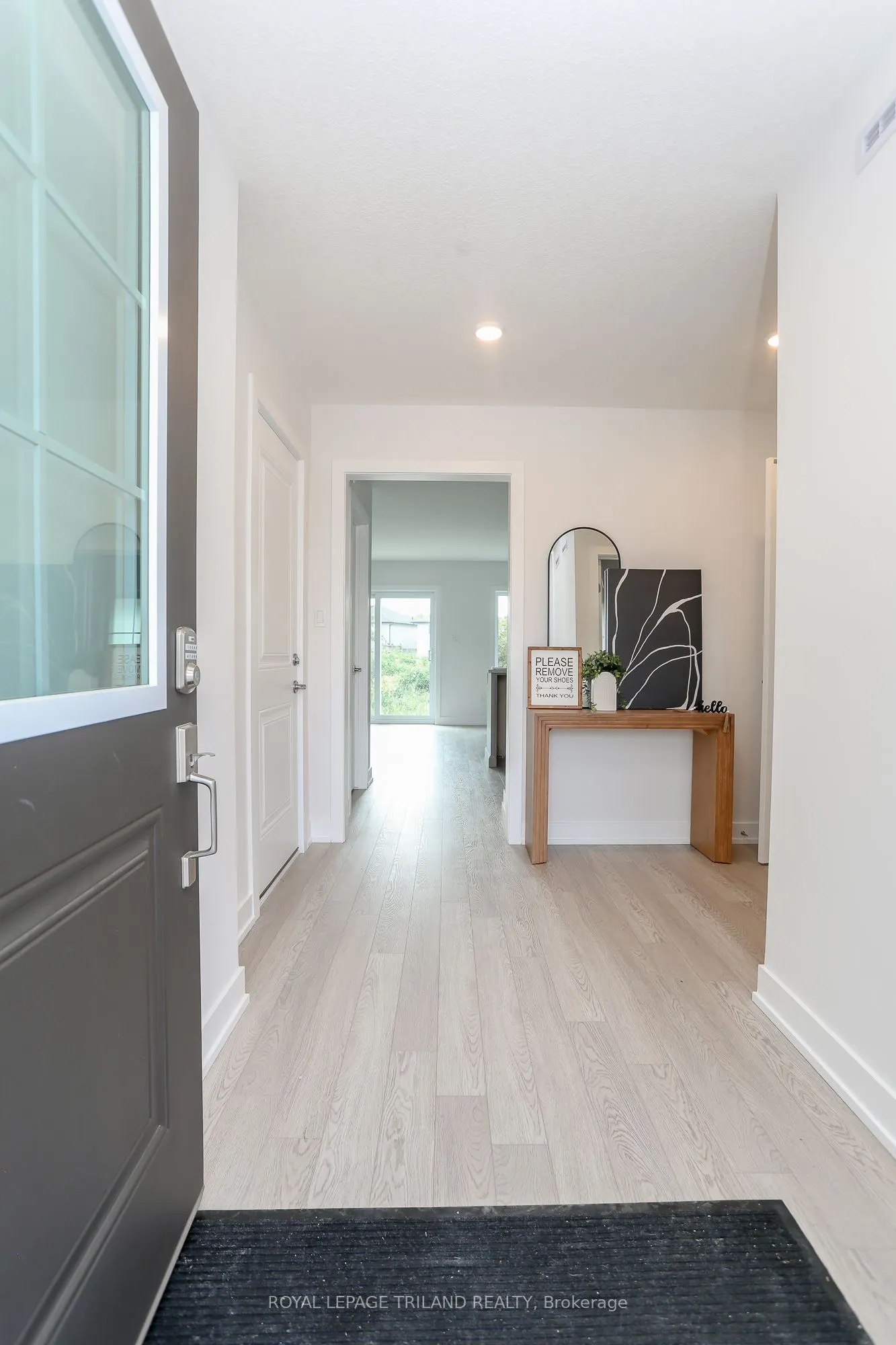 24 HARROW Lane