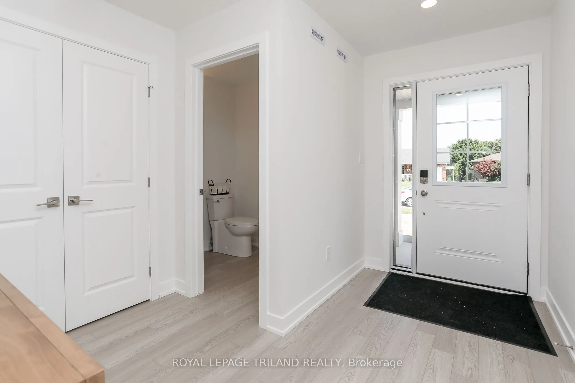 24 HARROW Lane