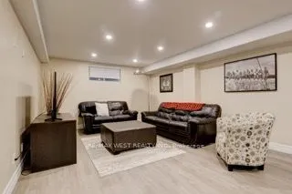 68 Challenger Avenue