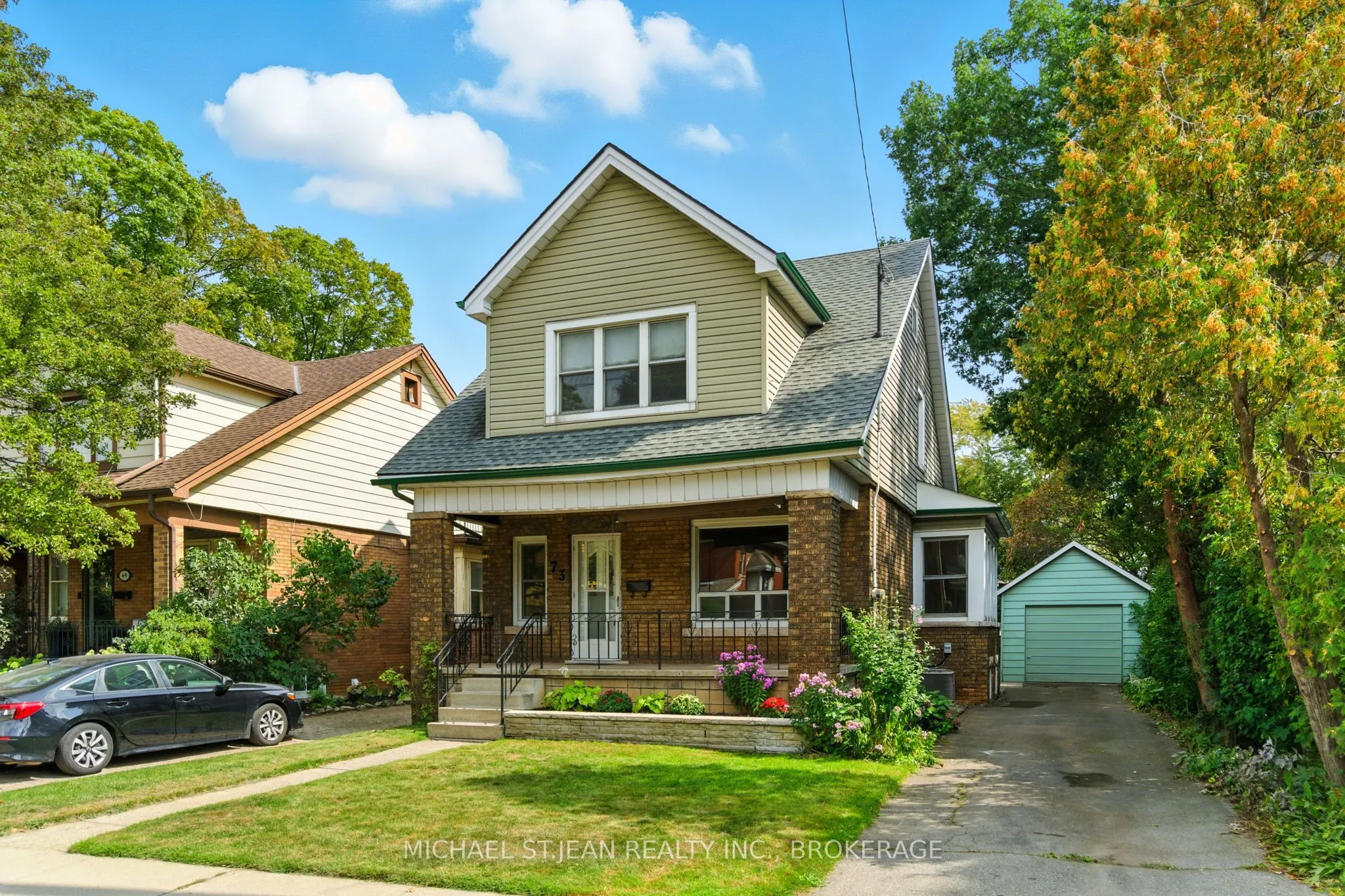 73 Balmoral Avenue S