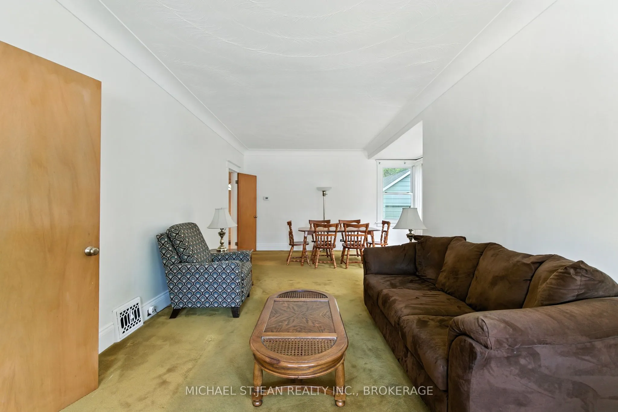 73 Balmoral Avenue S