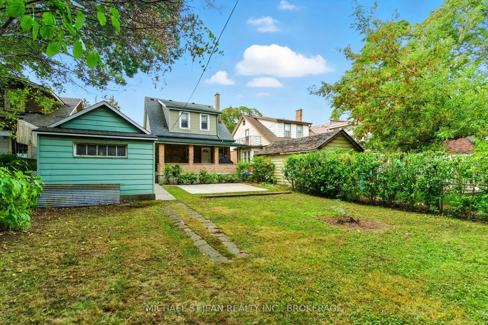 73 Balmoral Avenue S