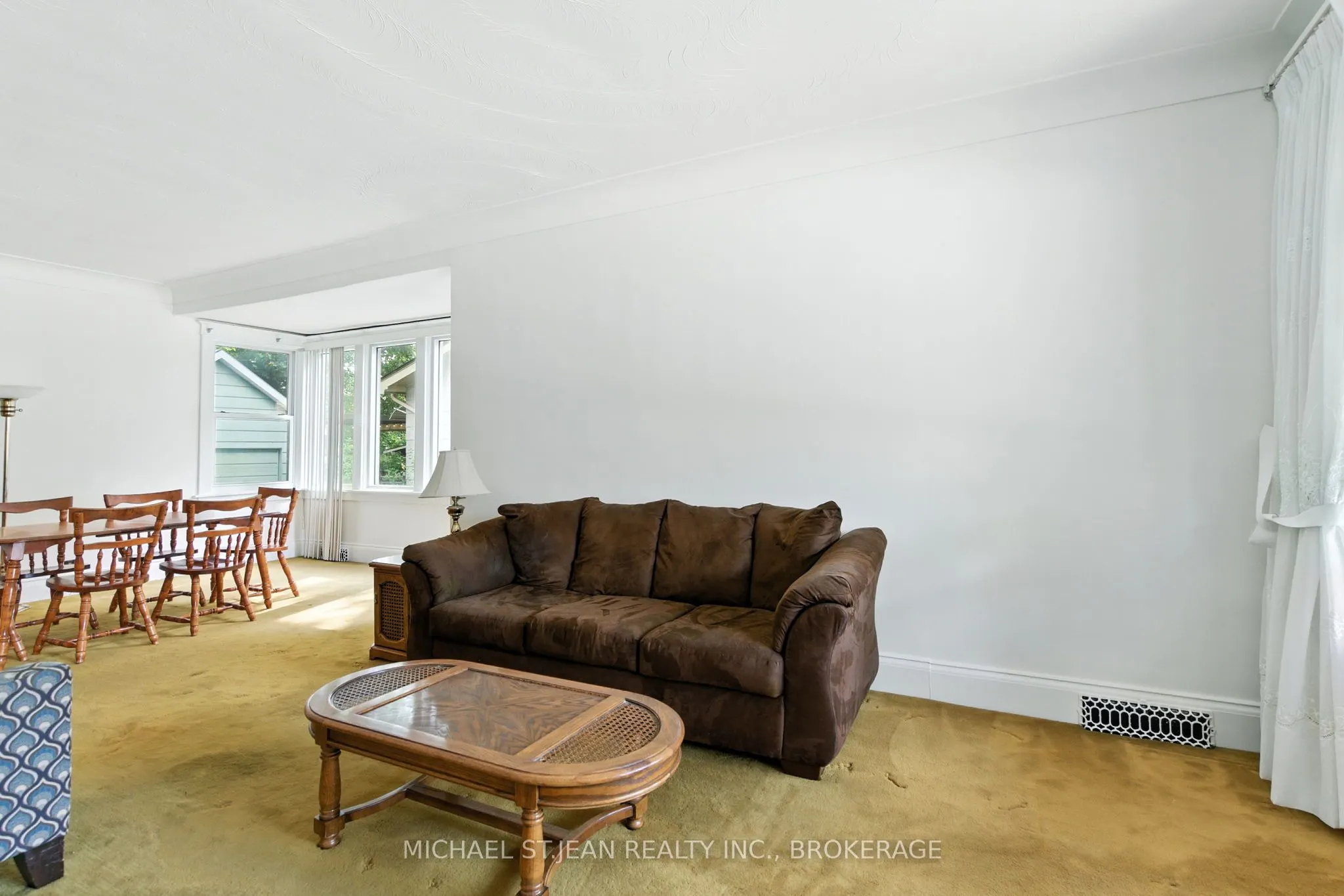 73 Balmoral Avenue S