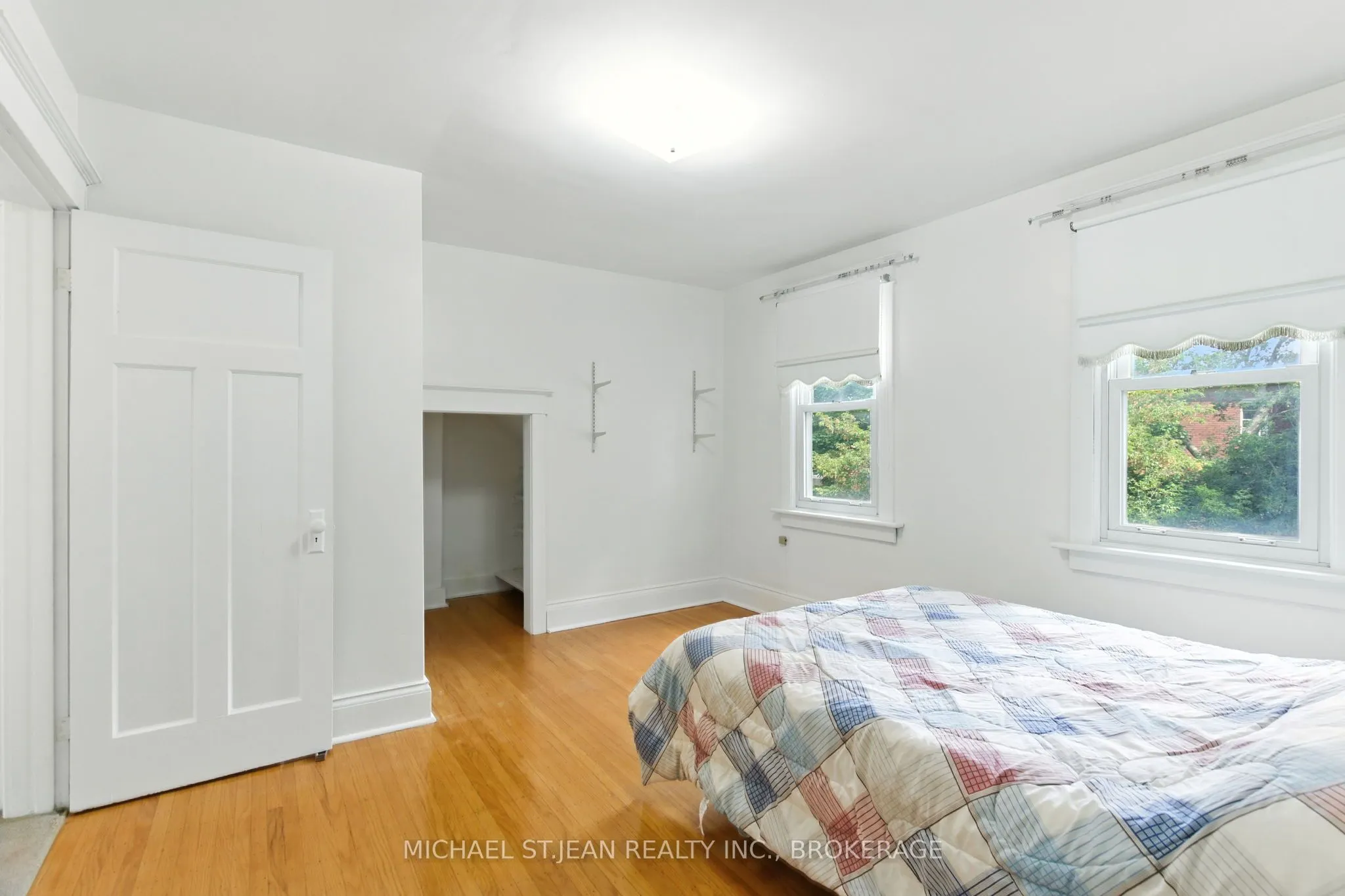 73 Balmoral Avenue S