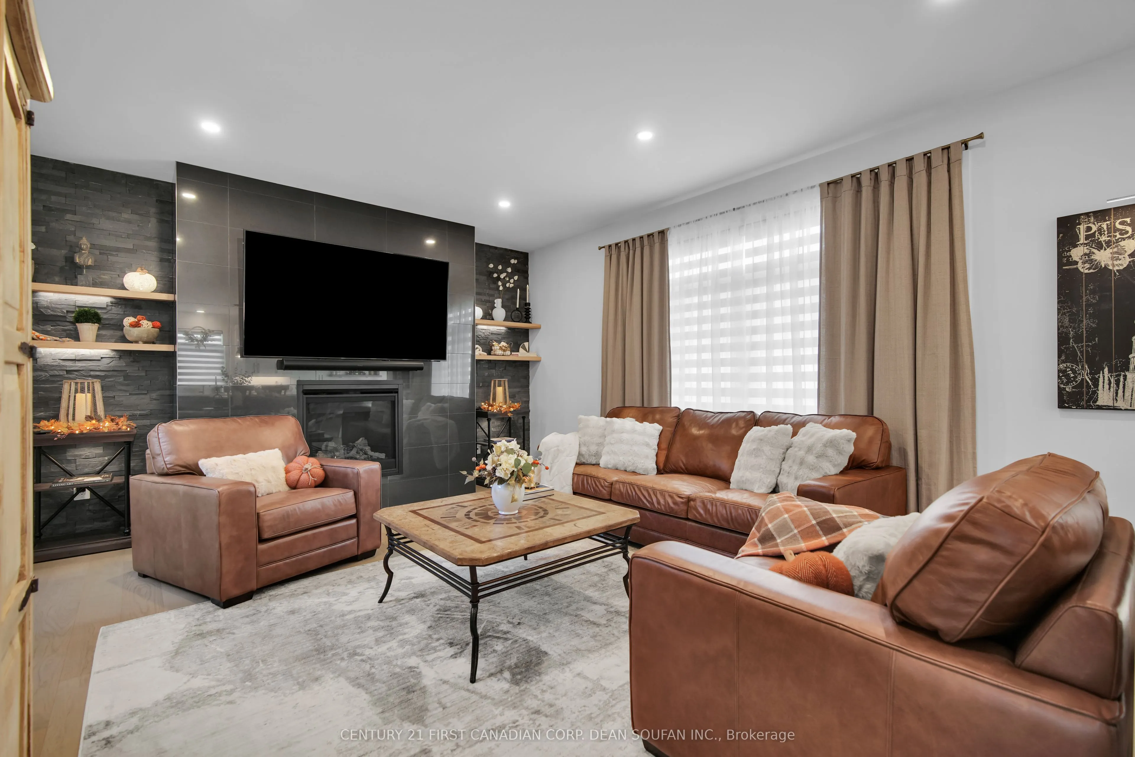 102 Daventry Way