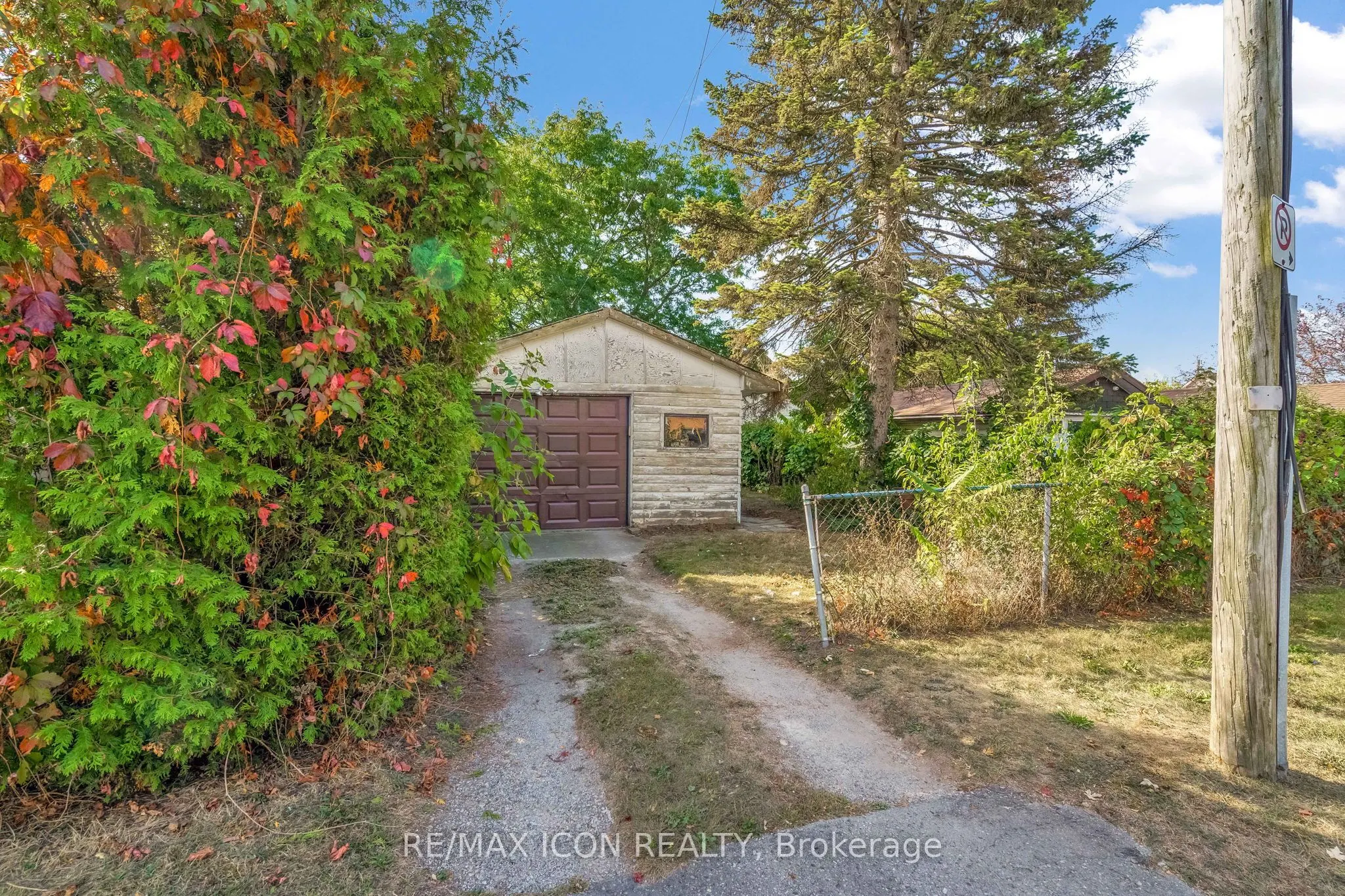 652 Trafalgar Street