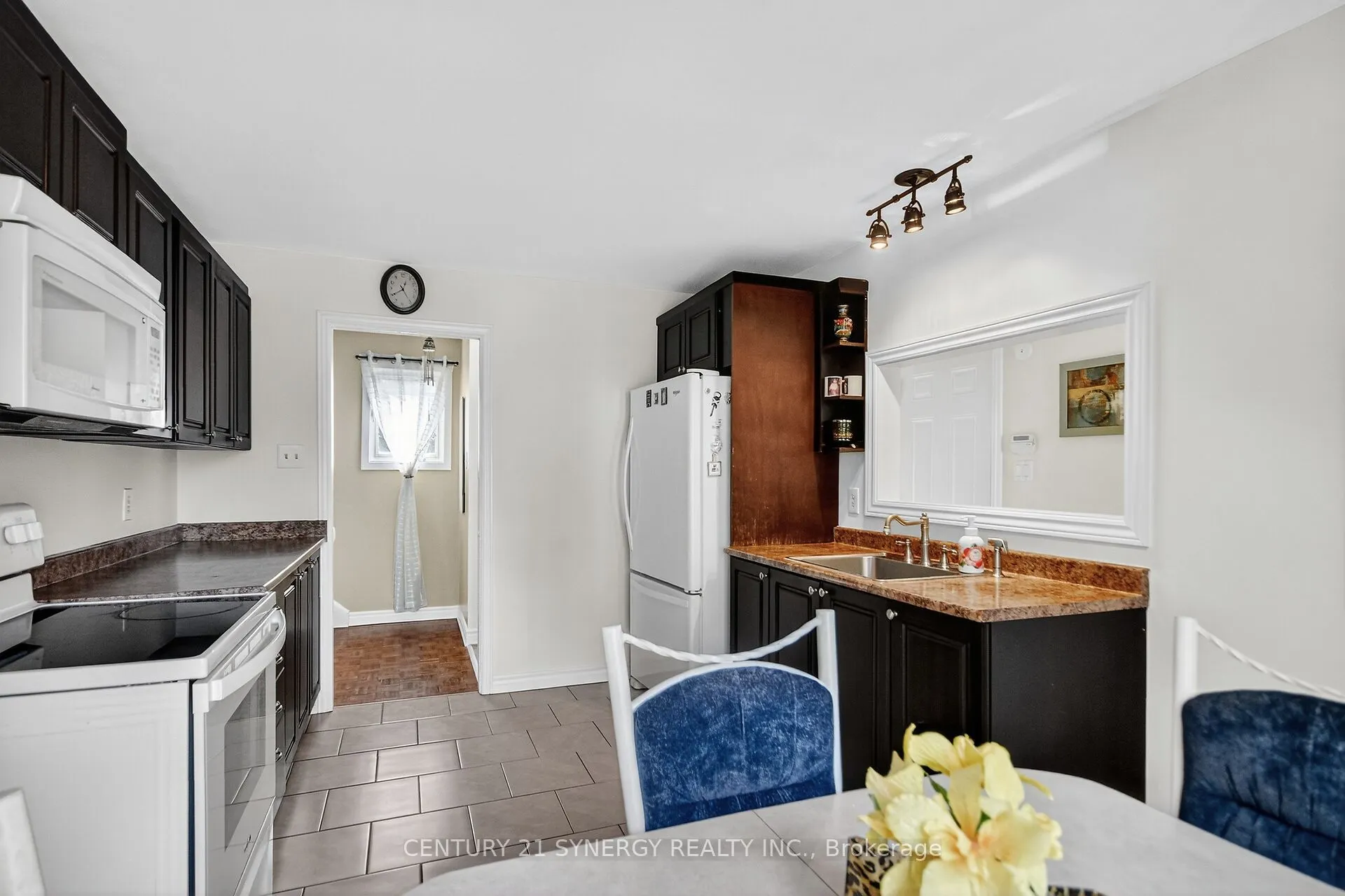 61 Fieldgate Drive