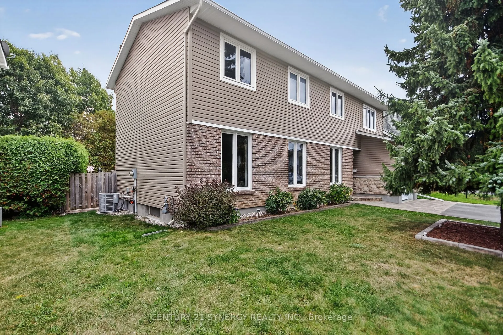 61 Fieldgate Drive