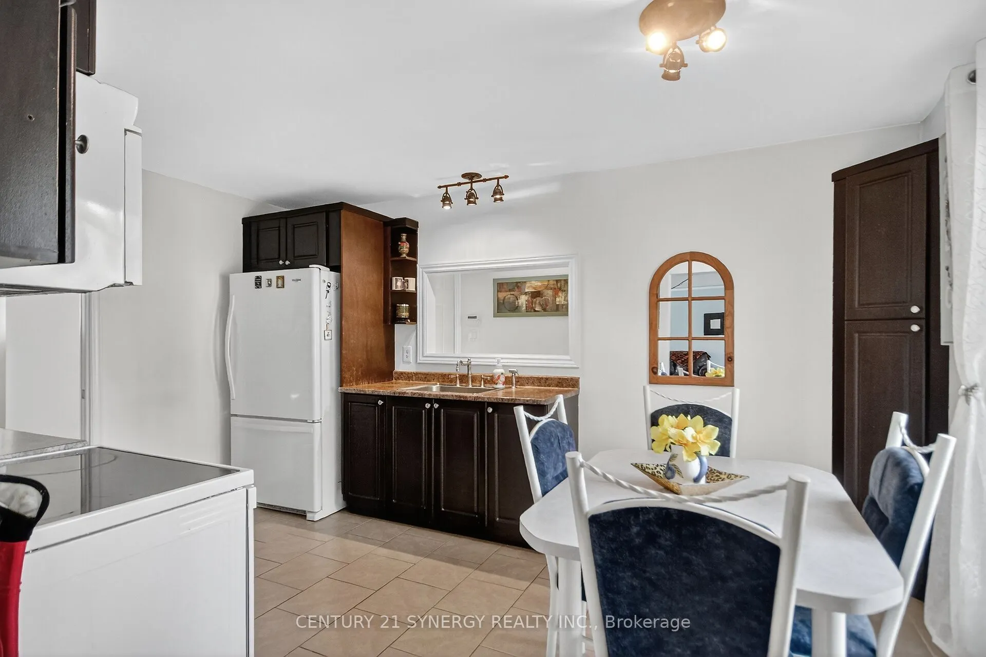 61 Fieldgate Drive