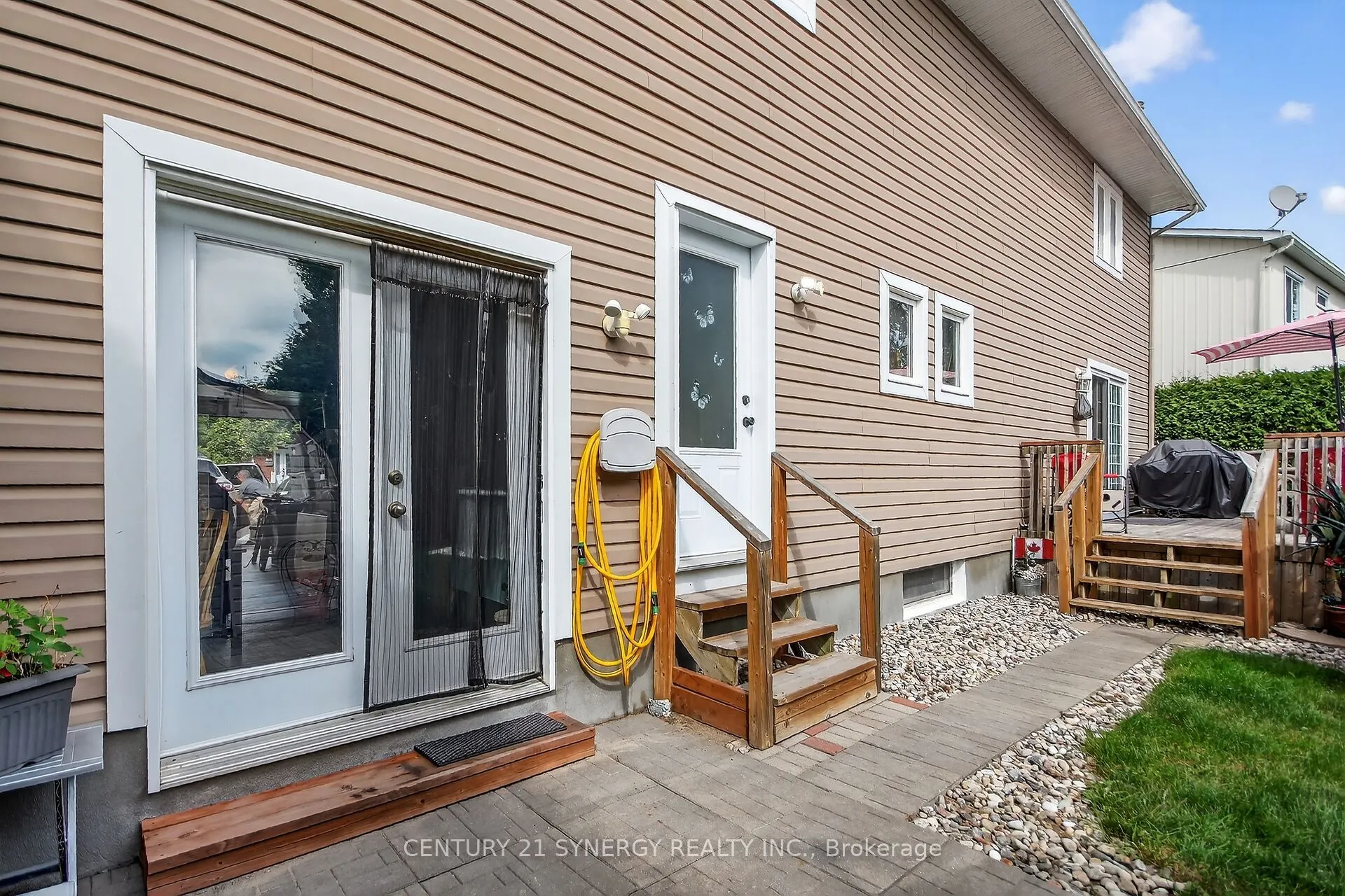61 Fieldgate Drive