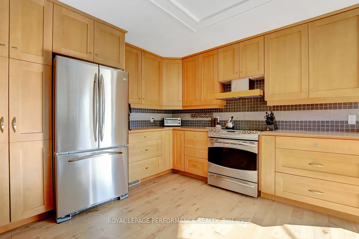 6 Sellers Way