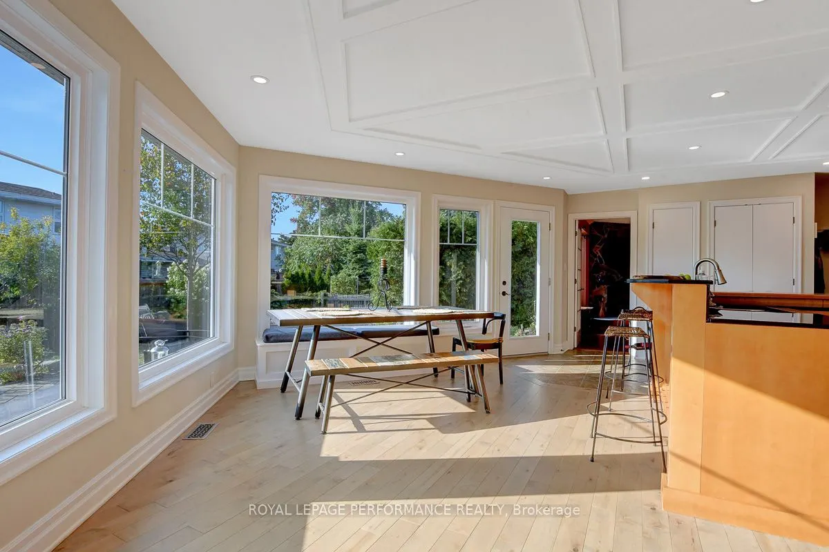 6 Sellers Way