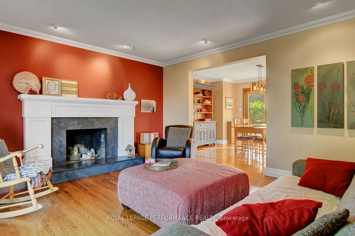 6 Sellers Way